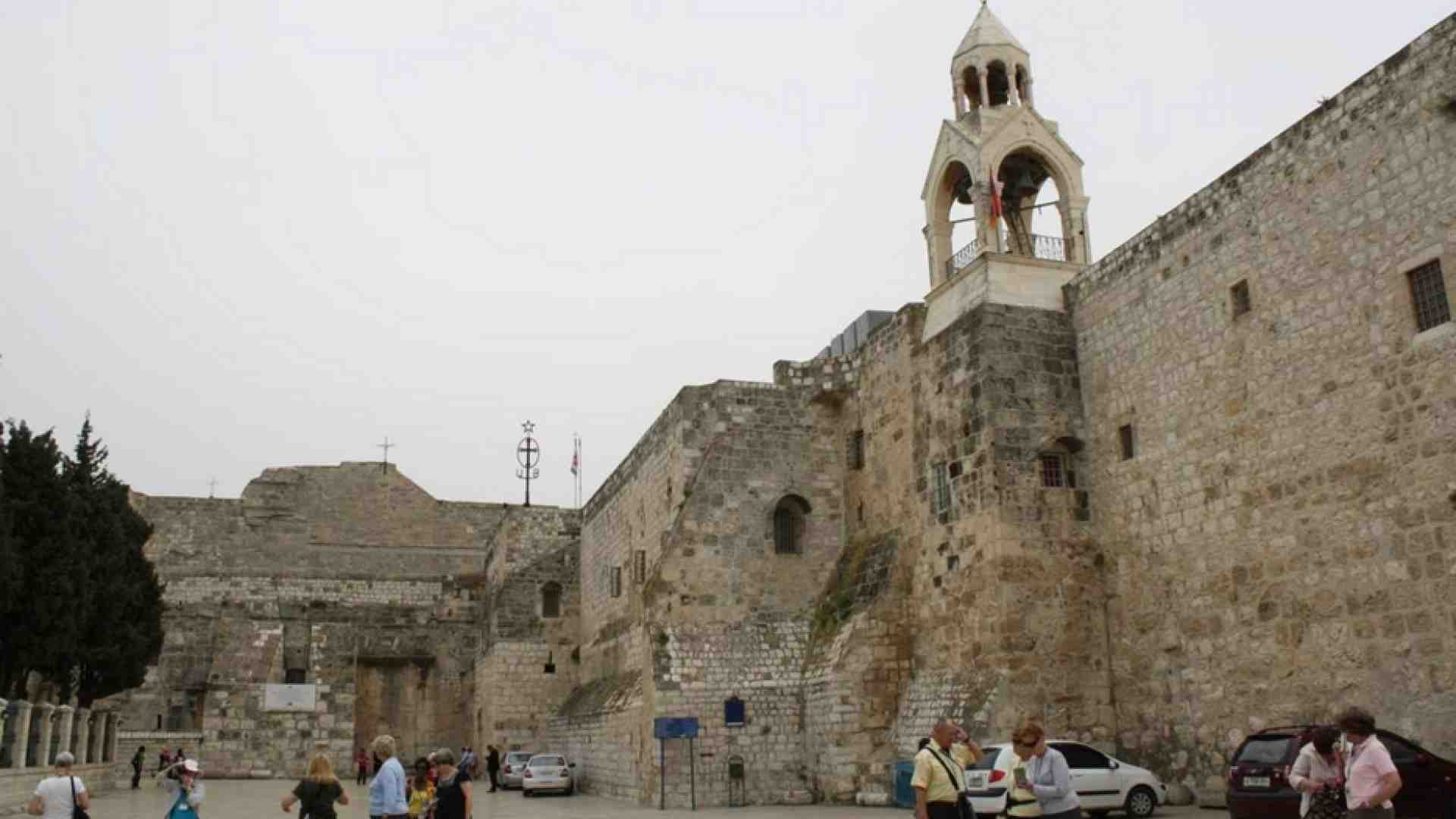 Immagine di Israele chiude fino al 29. Polemiche sugli ingressi speciali