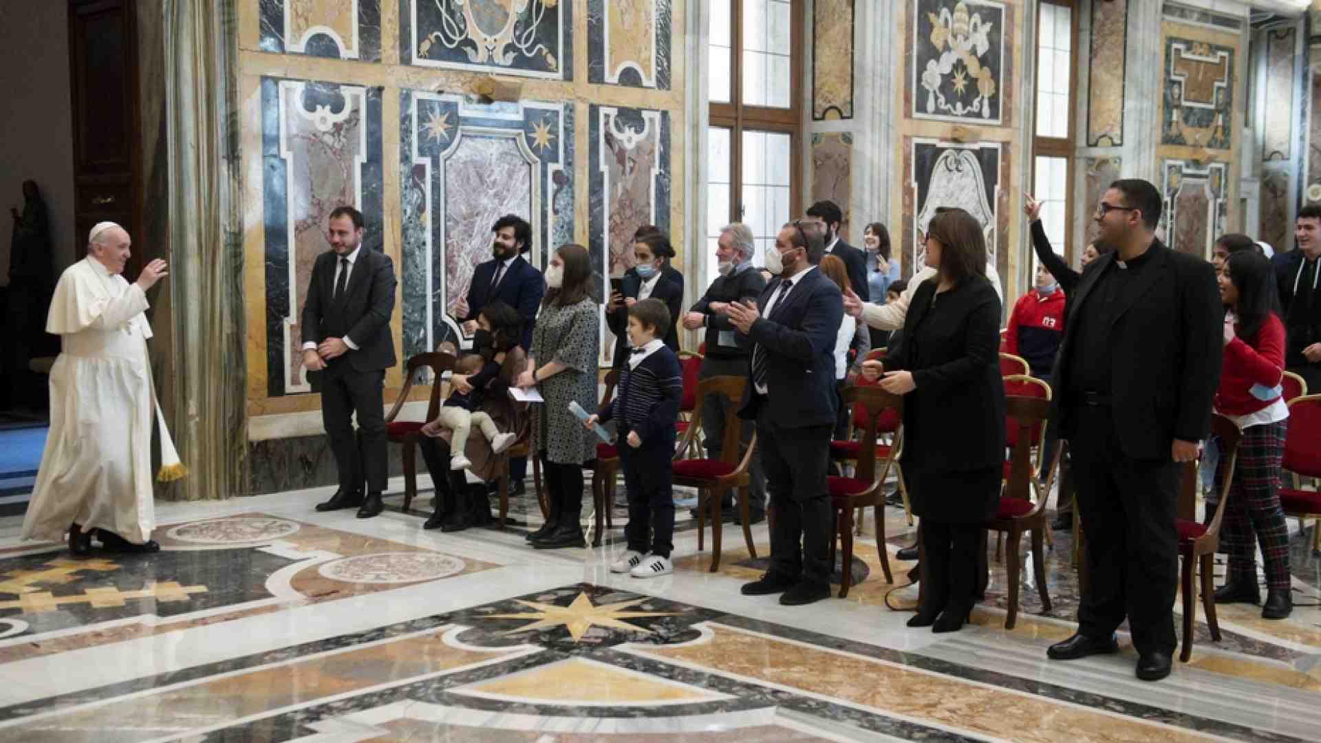 Immagine di Il Papa ai giovani: "Non siamo fotocopie, siamo tutti originali"