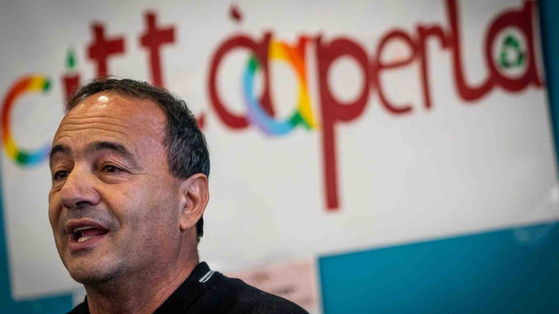 Immagine di Mimmo Lucano: rifarei tutto. I suoi legali pronti a presentare appello