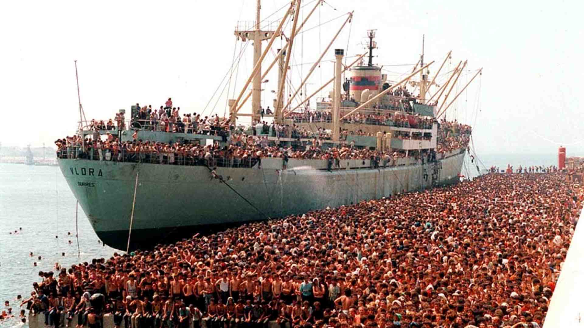 Immagine di Storia della Vlora, la nave della grande migrazione albanese