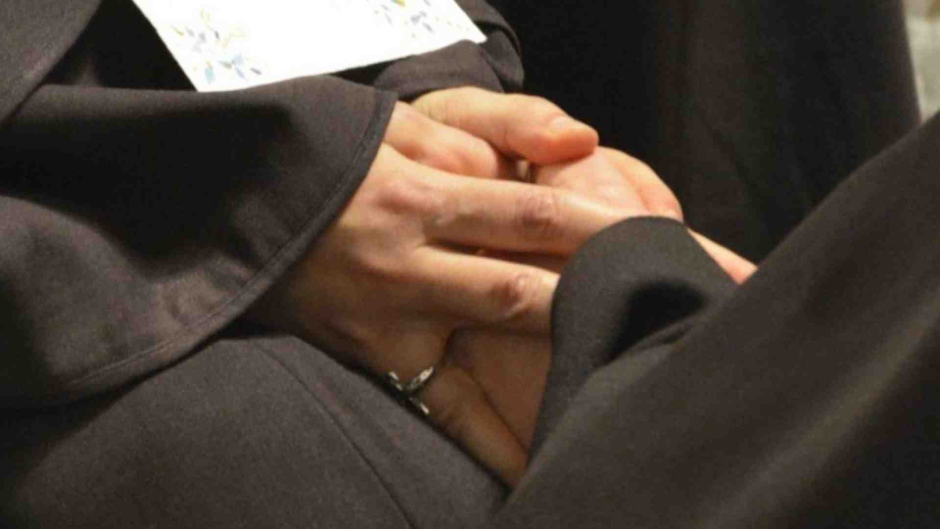 Immagine di Religiose vittime di abusi, le testimonianze che strappano il velo del silenzio