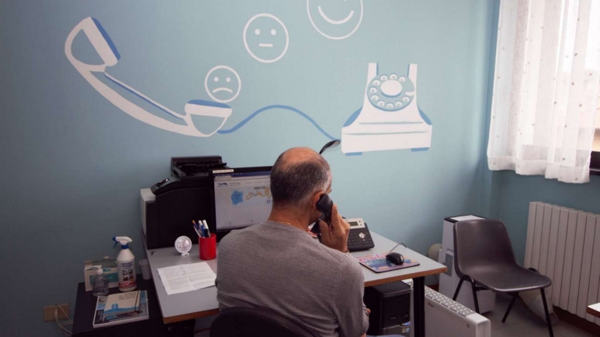 Immagine di A Natale e Santo Stefano «doniamo tempo a chi è solo». Al telefono