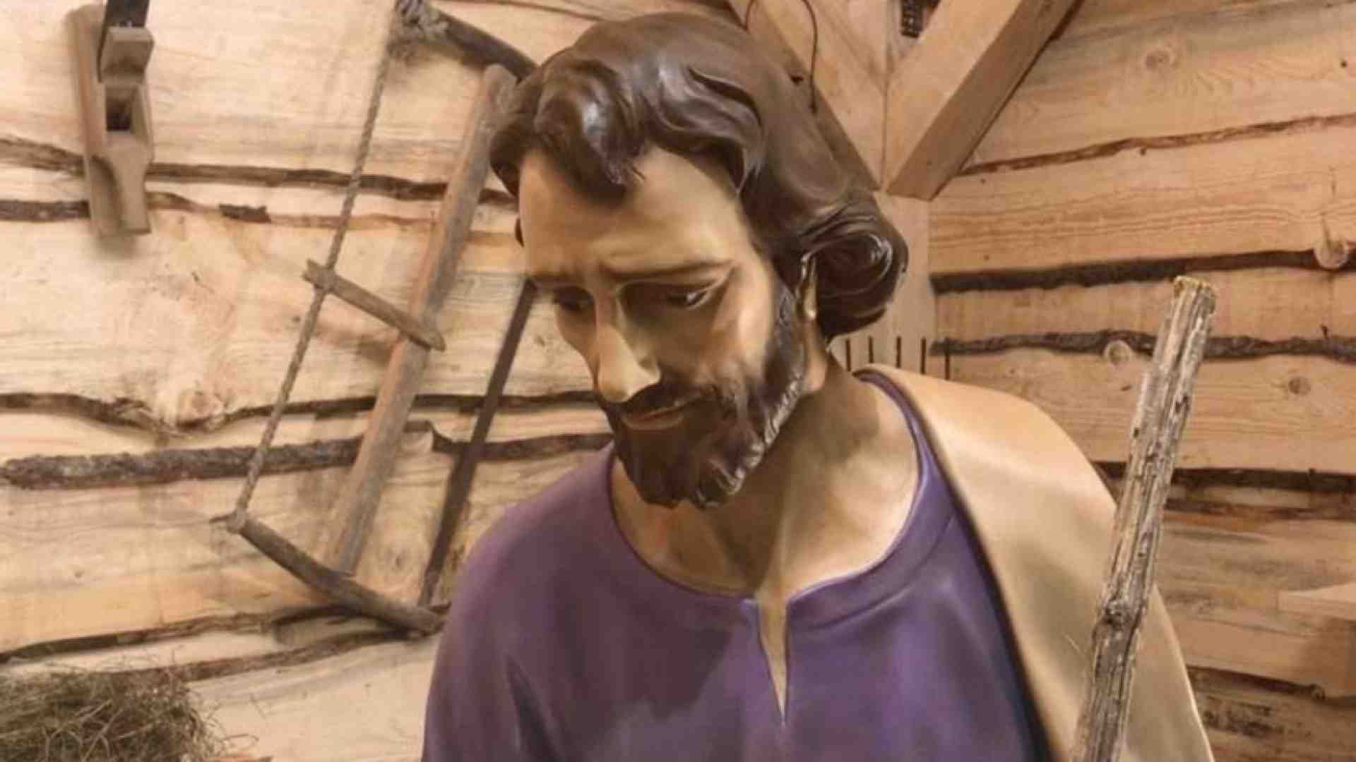 Immagine di La nuova preghiera del Papa a San Giuseppe per il 2022: proteggi chi fugge