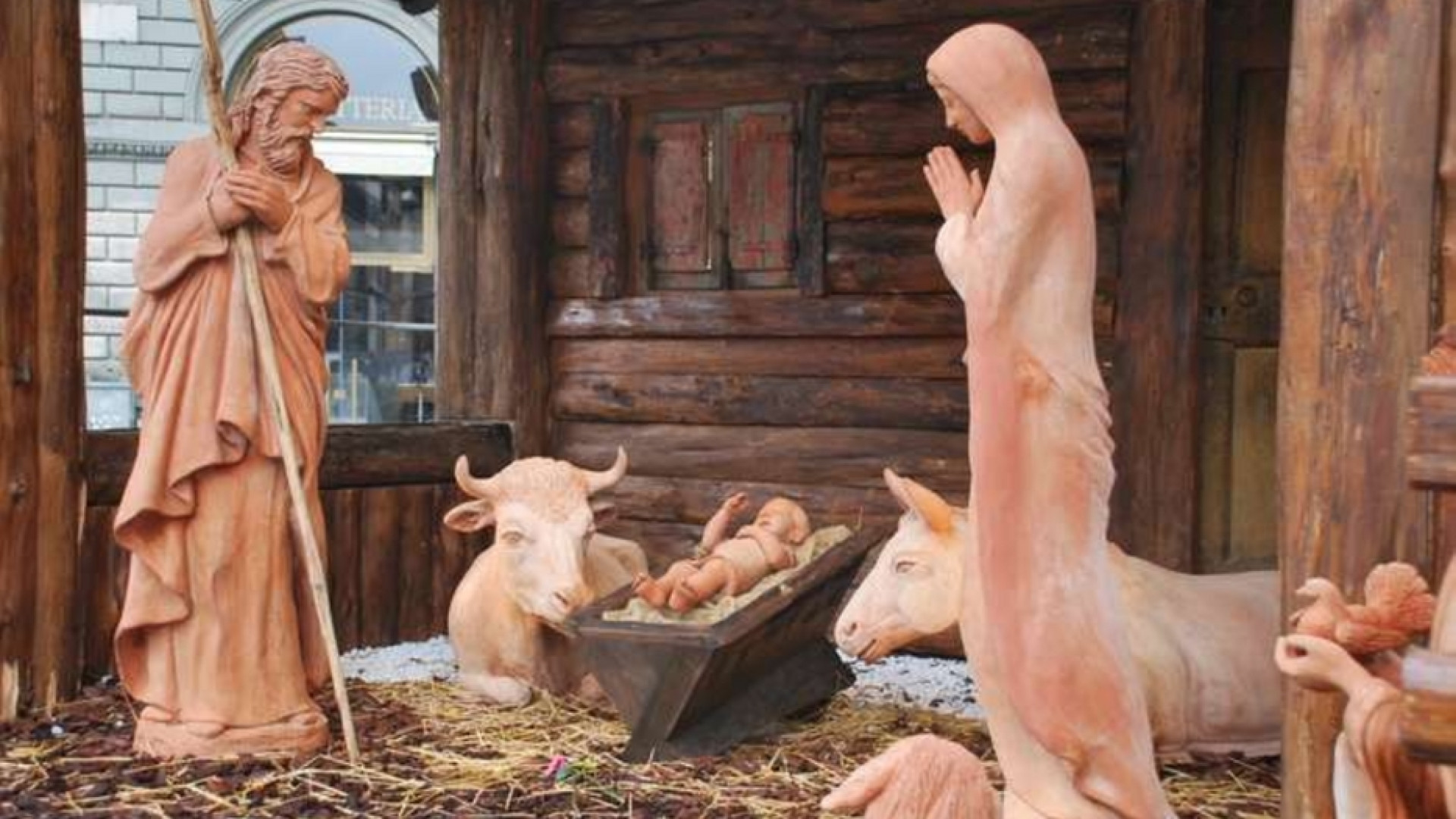 Immagine di Raid vandalico nel presepe nel Duomo. Il cardinale Betori: un oltraggio