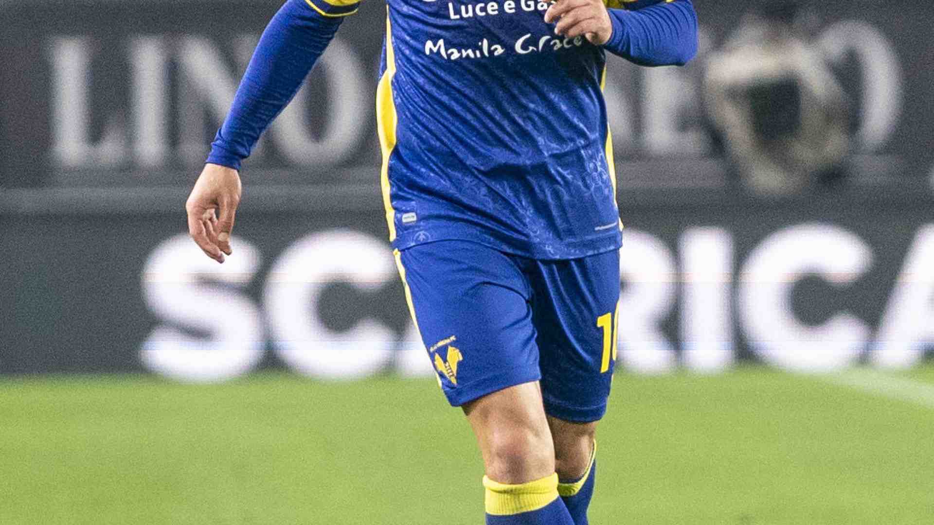 Immagine di Hellas corsaro a La Spezia con Caprari: 1-2