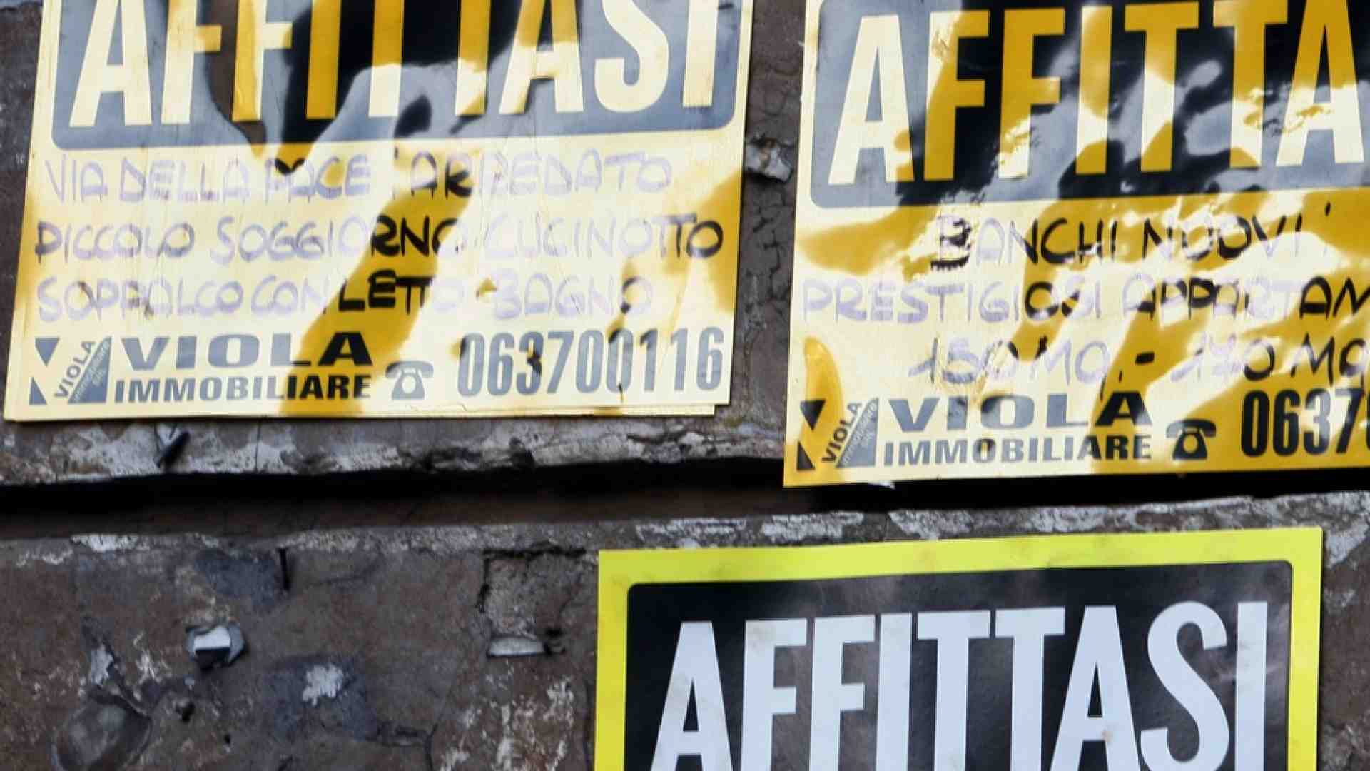 Immagine di Emergenza sfratti, la Caritas: «Moratoria e poi un tavolo»