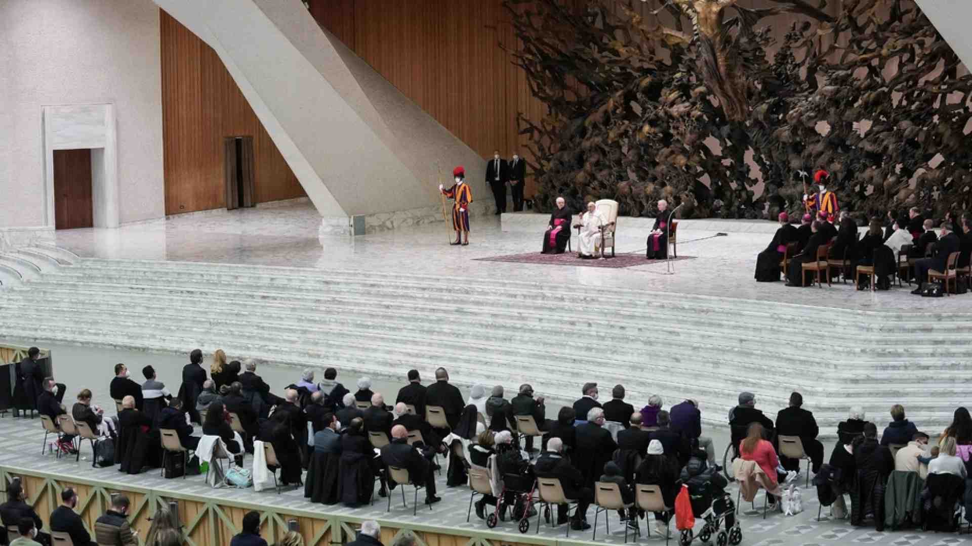 Immagine di Il Papa: «Il lavoro è spesso ostaggio dell'ingiustizia sociale»