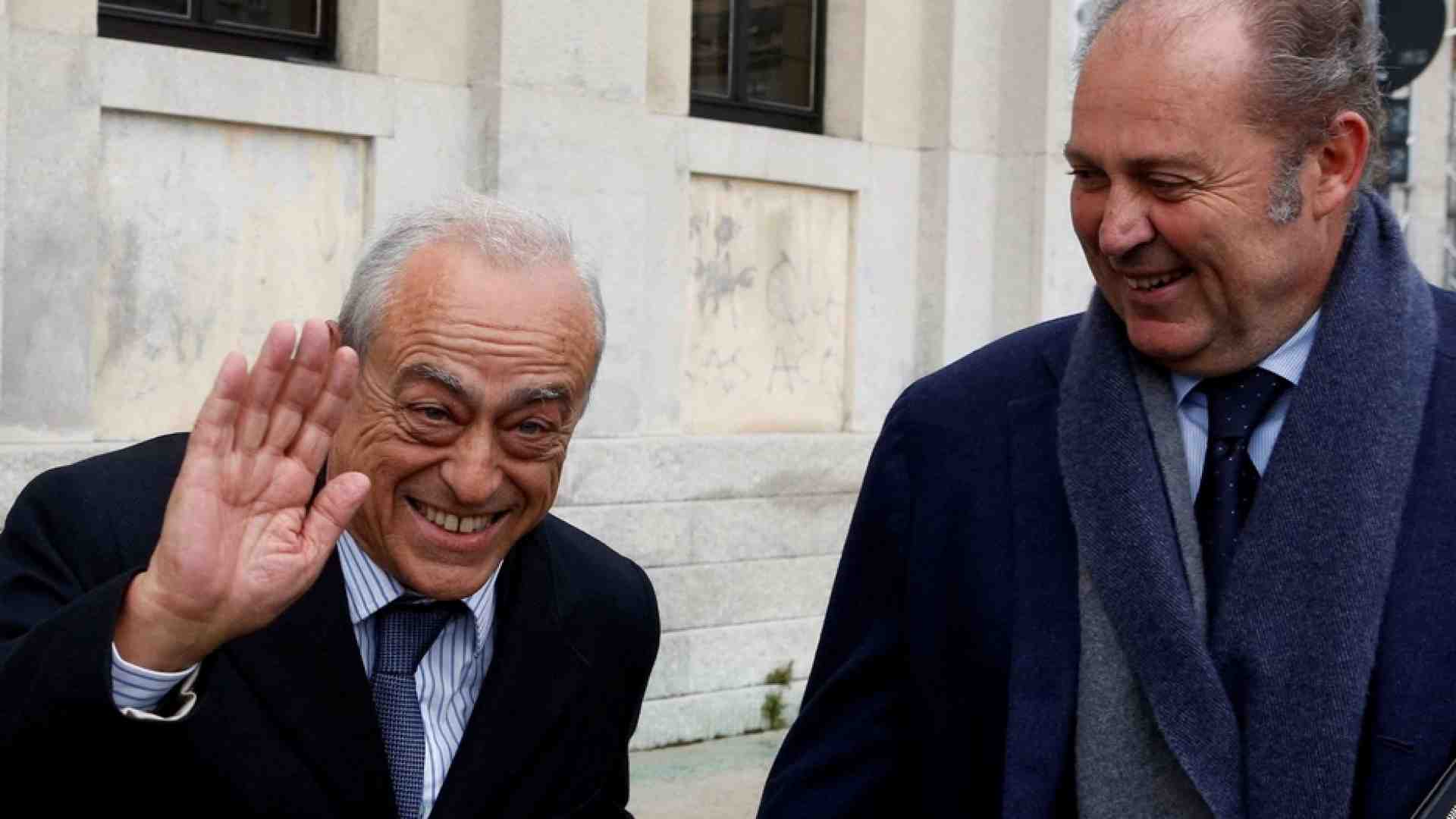 Immagine di L'uscita di Caltagirone alza lo scontro sul futuro di Generali