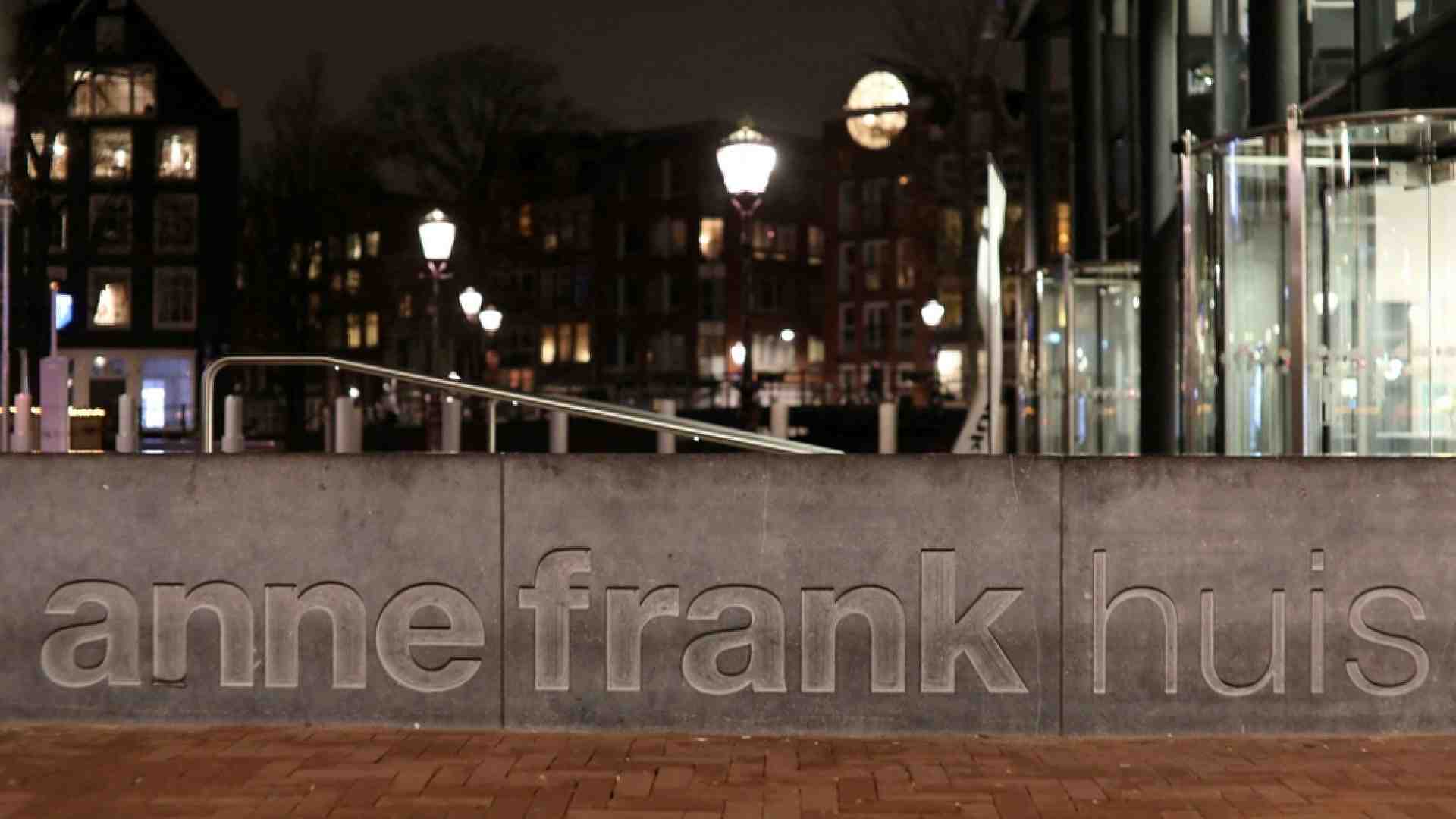 Immagine di Chi ha tradito Anne Frank? Un libro rivela: «Fu un notaio ebreo»