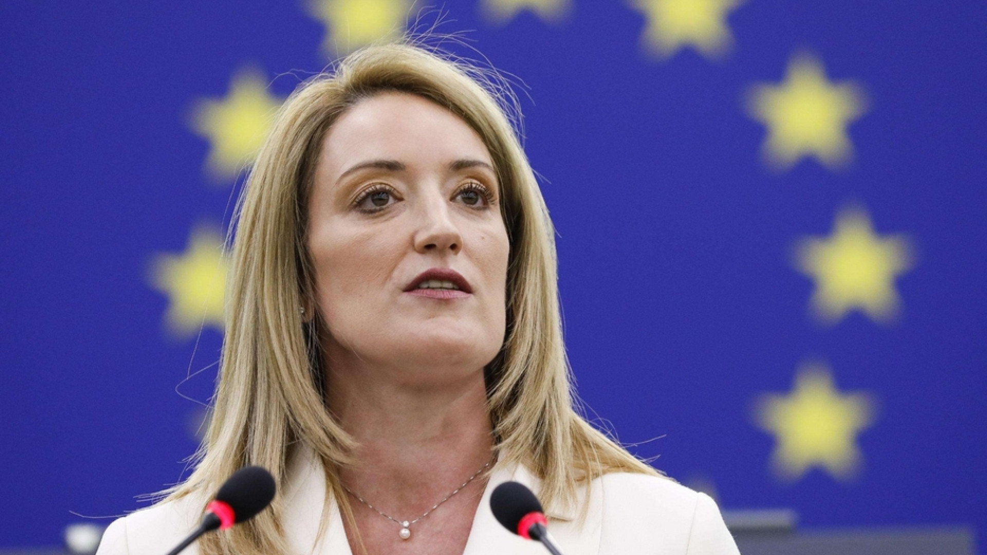 Immagine di Metsola eletta presidente del Parlamento Europeo. «Raccolgo l'eredità di Sassoli»