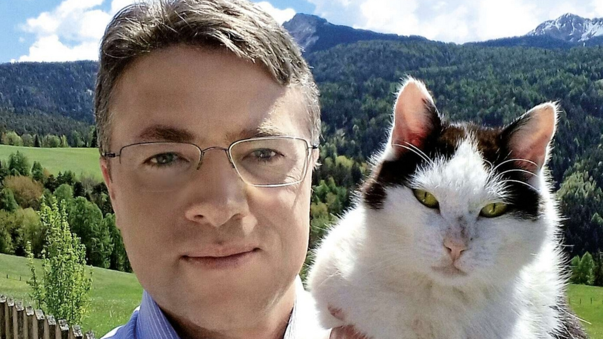Immagine di Lintner: pure cani e gatti fanno parte del piano della salvezza voluto da Dio