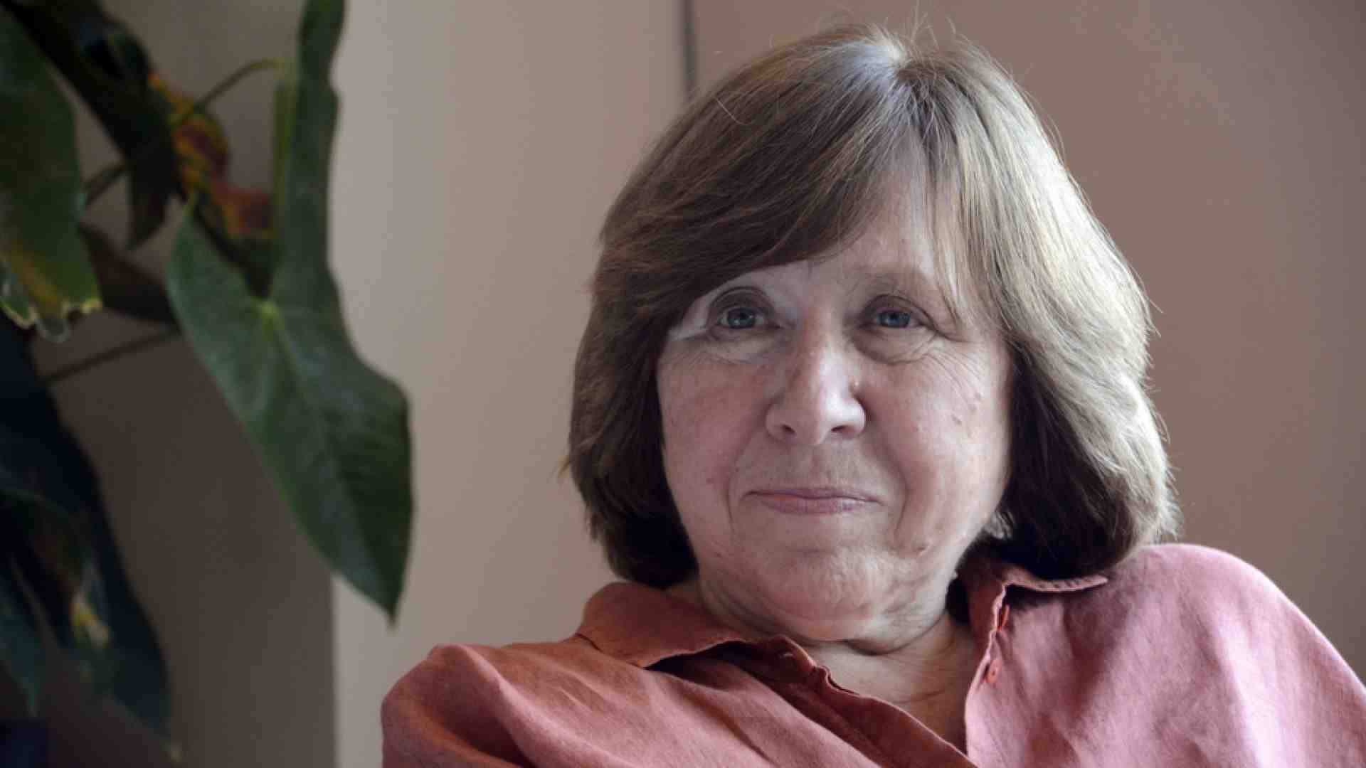 Immagine di Svetlana Aleksievic, parole sulla guerra per voce sola di donna