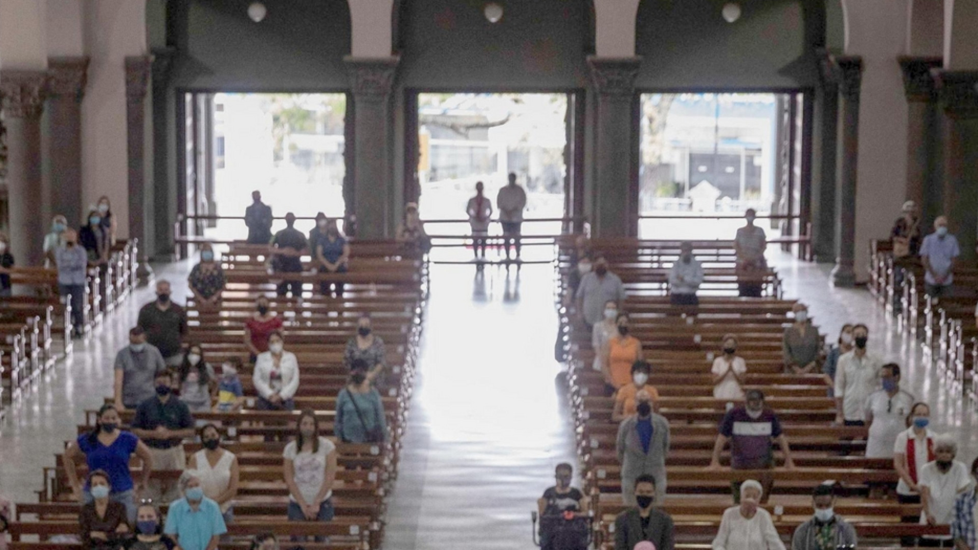 Immagine di I cattolici che abbracciano derive populiste e antiliberali