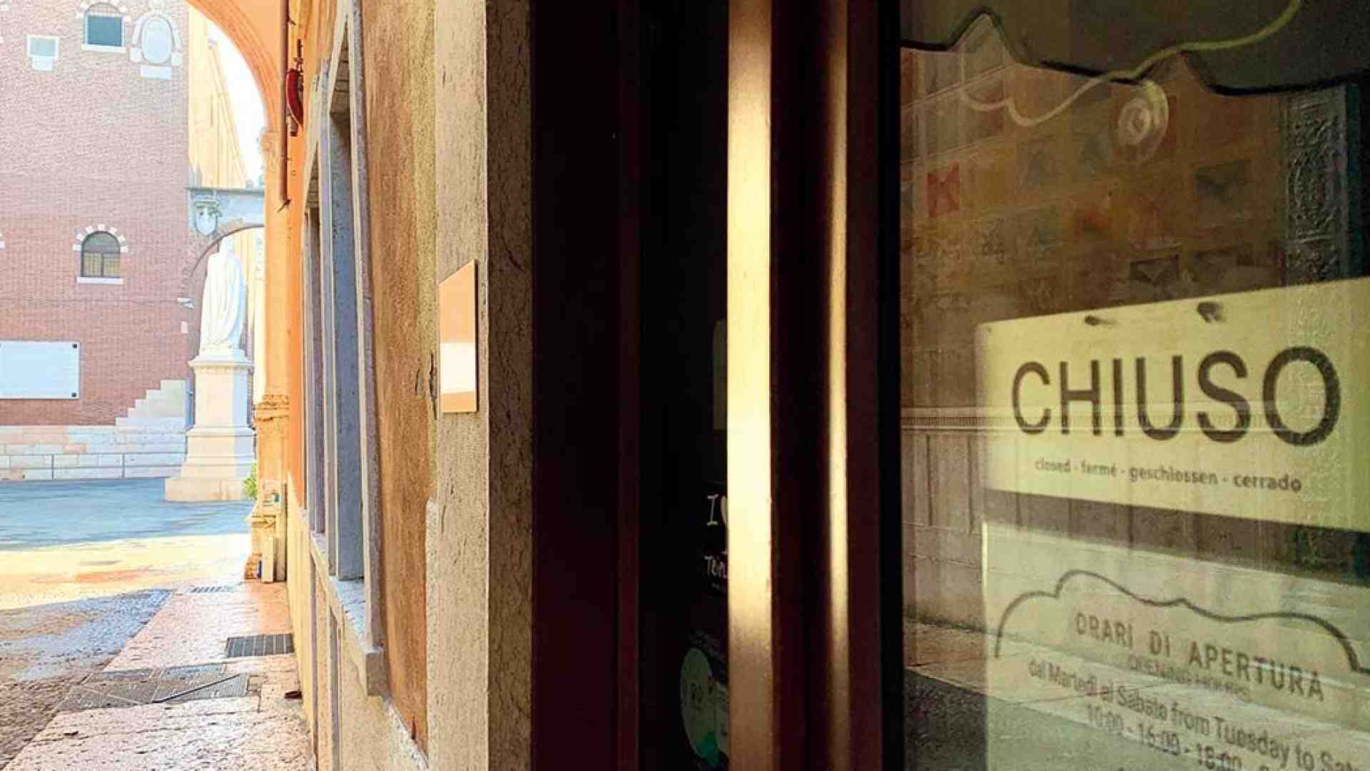 Immagine di Verona città a rischio chiusura