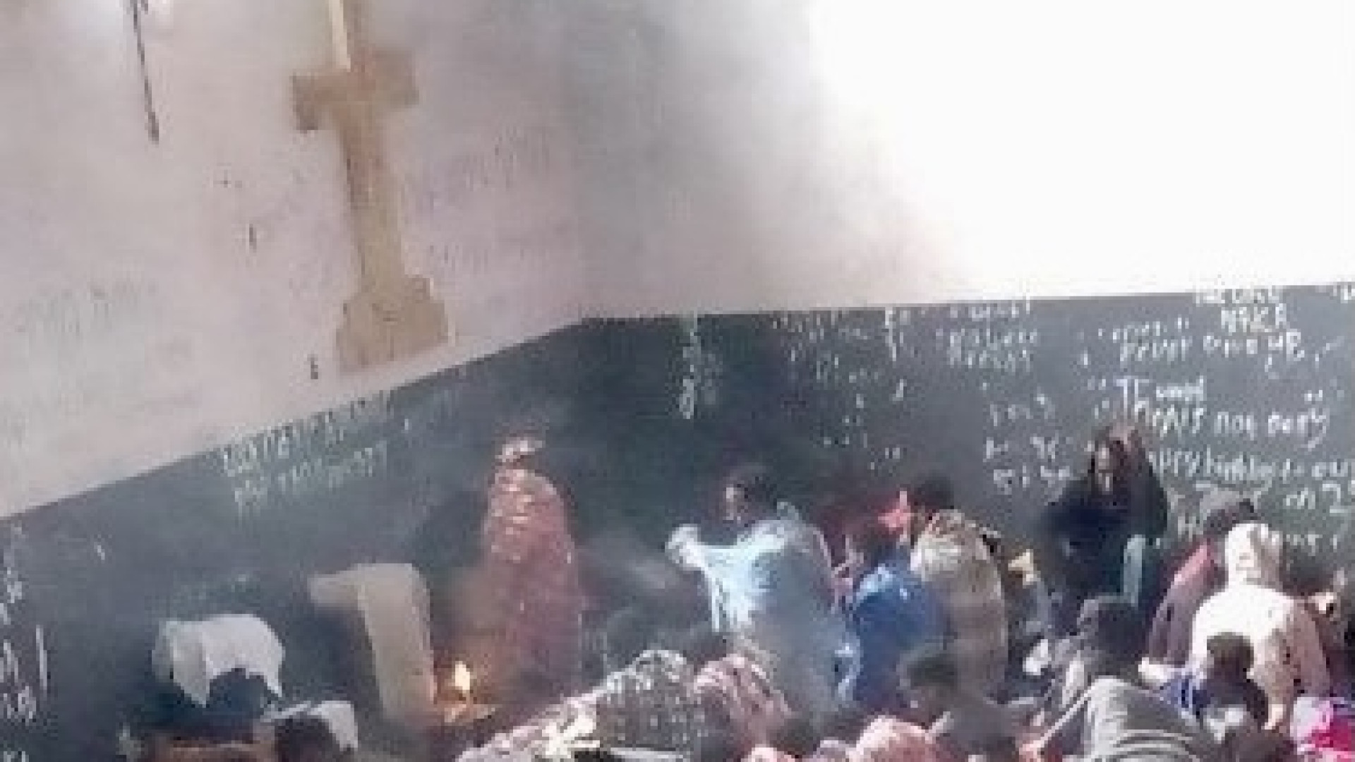 Immagine di In una foto dall’inferno libico la cristiana preghiera dei rifiutati