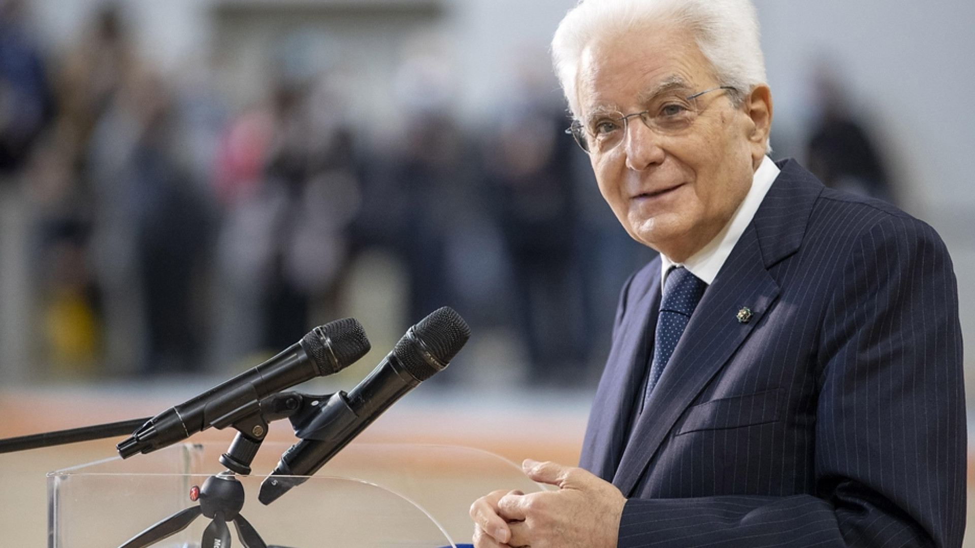 Immagine di Mattarella e i sette anni da arbitro che hanno aiutato il Paese
