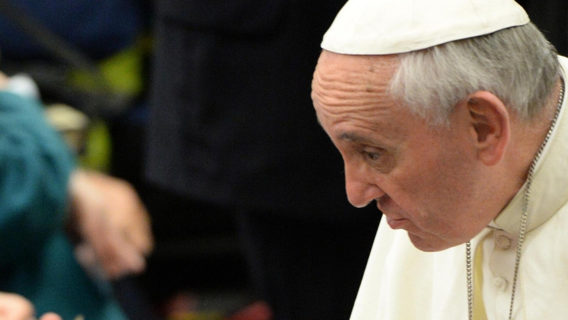 Immagine di Papa Francesco telefona alla famiglia affidataria di due ragazzi disabili
