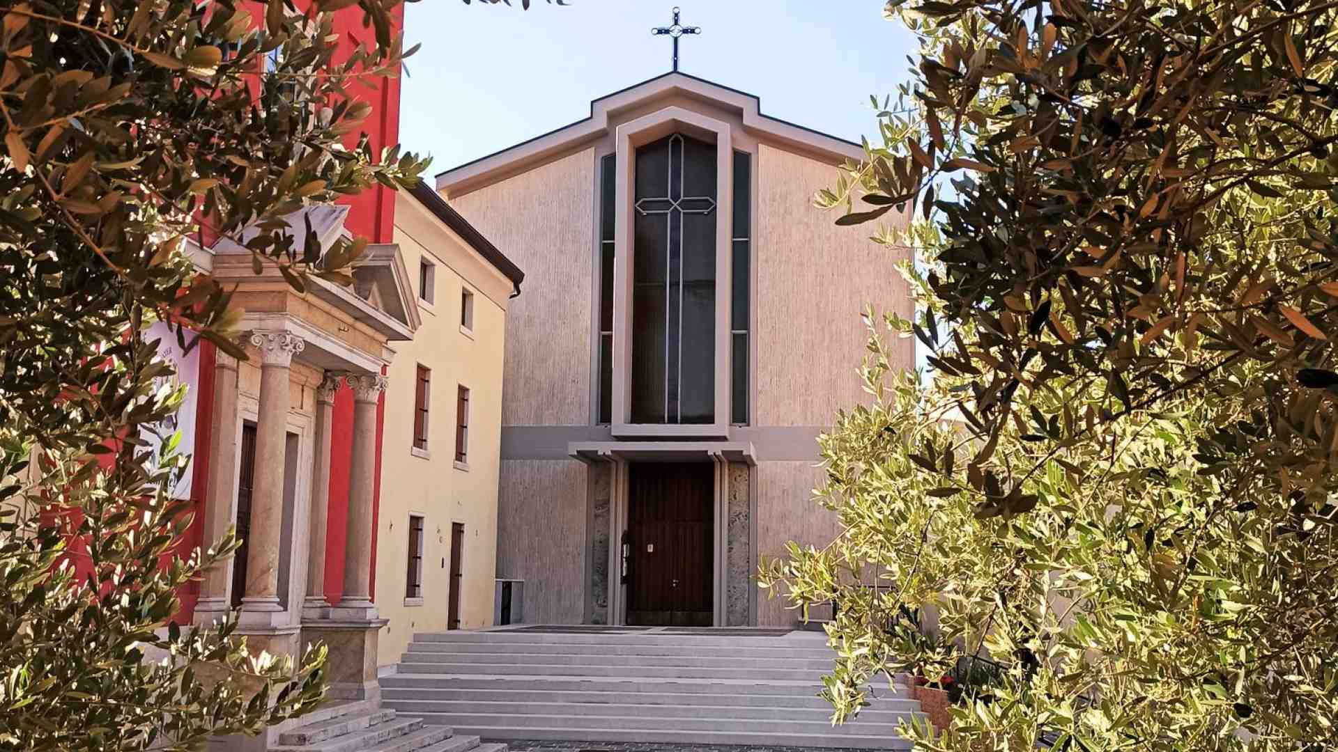 Immagine di Il nuovo sagrato della parrocchiale di Stallavena