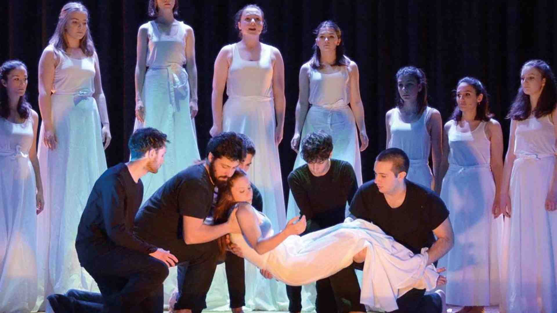 Immagine di Desenzano. Uno spettacolo teatrale sulla vita di sant’Angela Merici, patrona della città