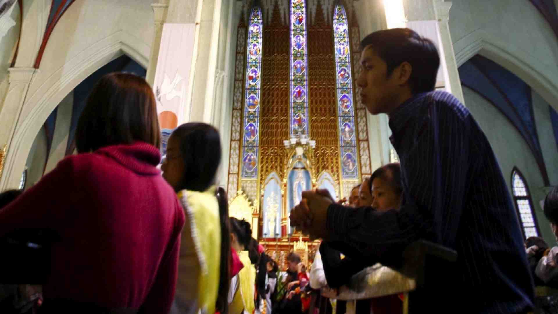 Immagine di Vietnam, padre domenicano ucciso mentre confessa