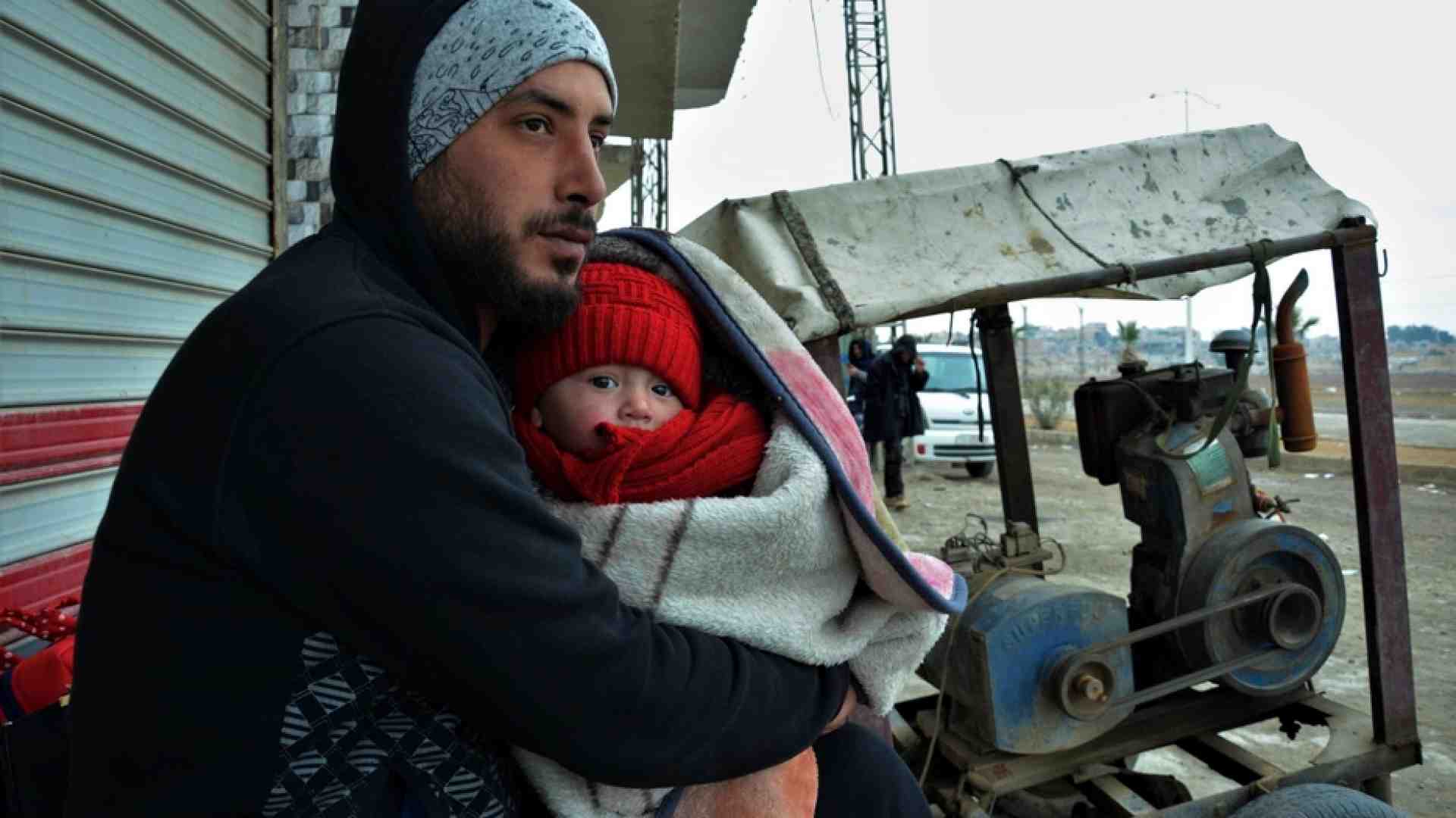 Immagine di Freddo killer nel campo profughi: due bambini morti assiderati a Idlib