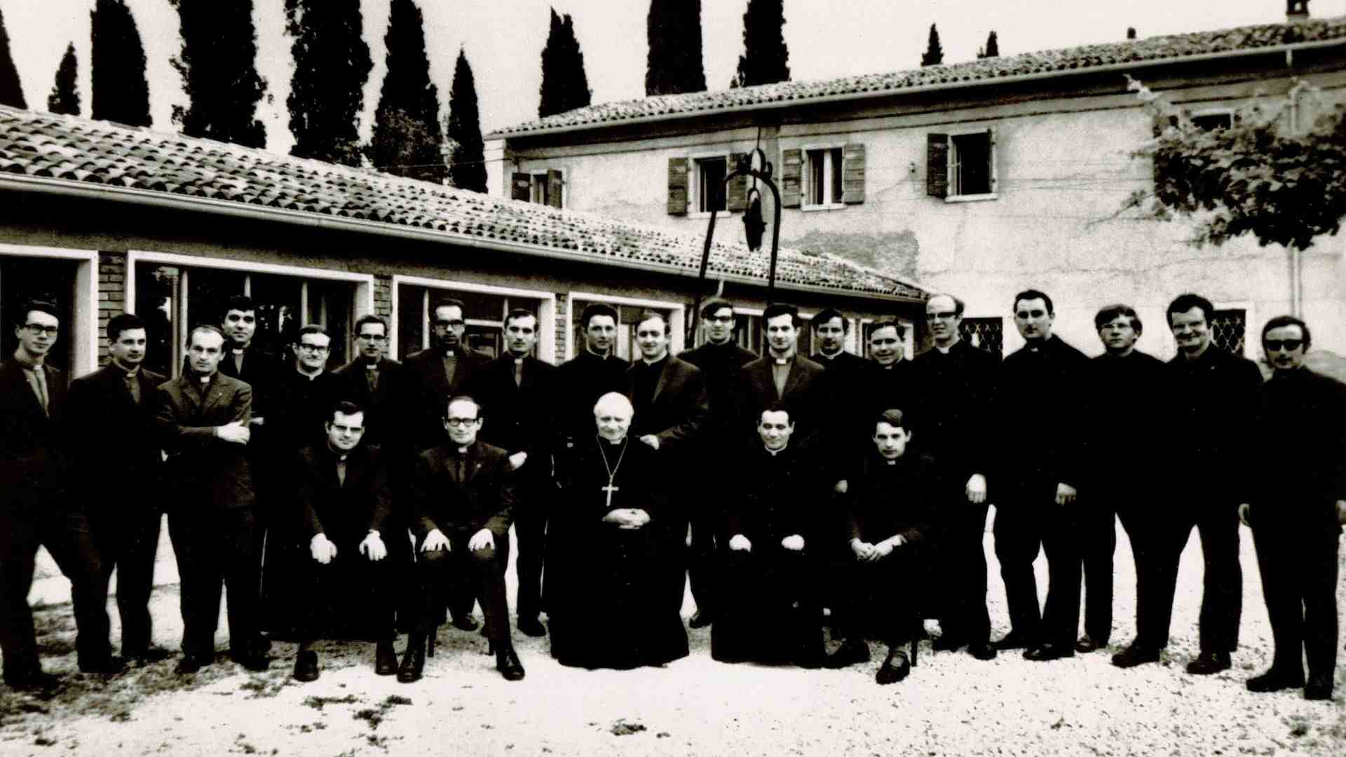 Immagine di Cosa succede quando un prete (o un vescovo) compie 75 anni?