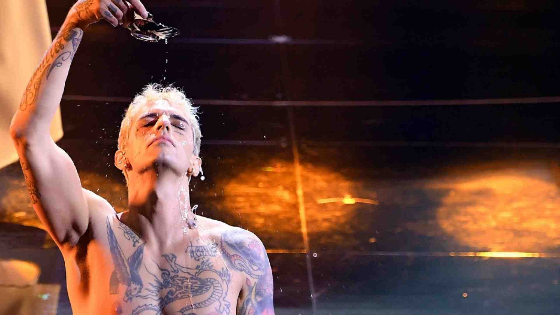 Immagine di Achille Lauro e l'"autobattesimo", l'Osservatore: più trasgressivo il Vangelo