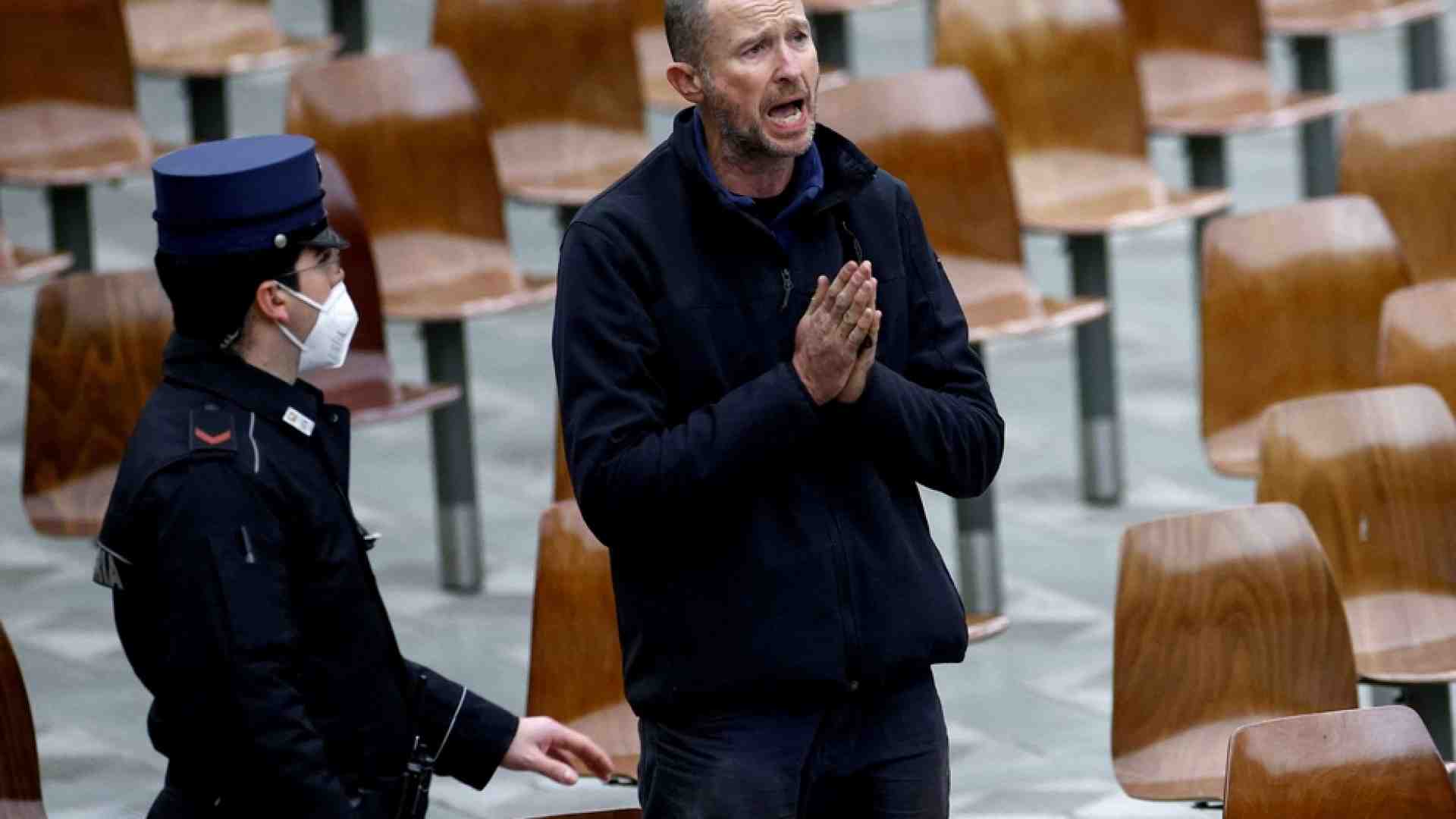 Immagine di Urla durante l'udienza. Il Papa: preghiamo per il nostro fratello che soffre