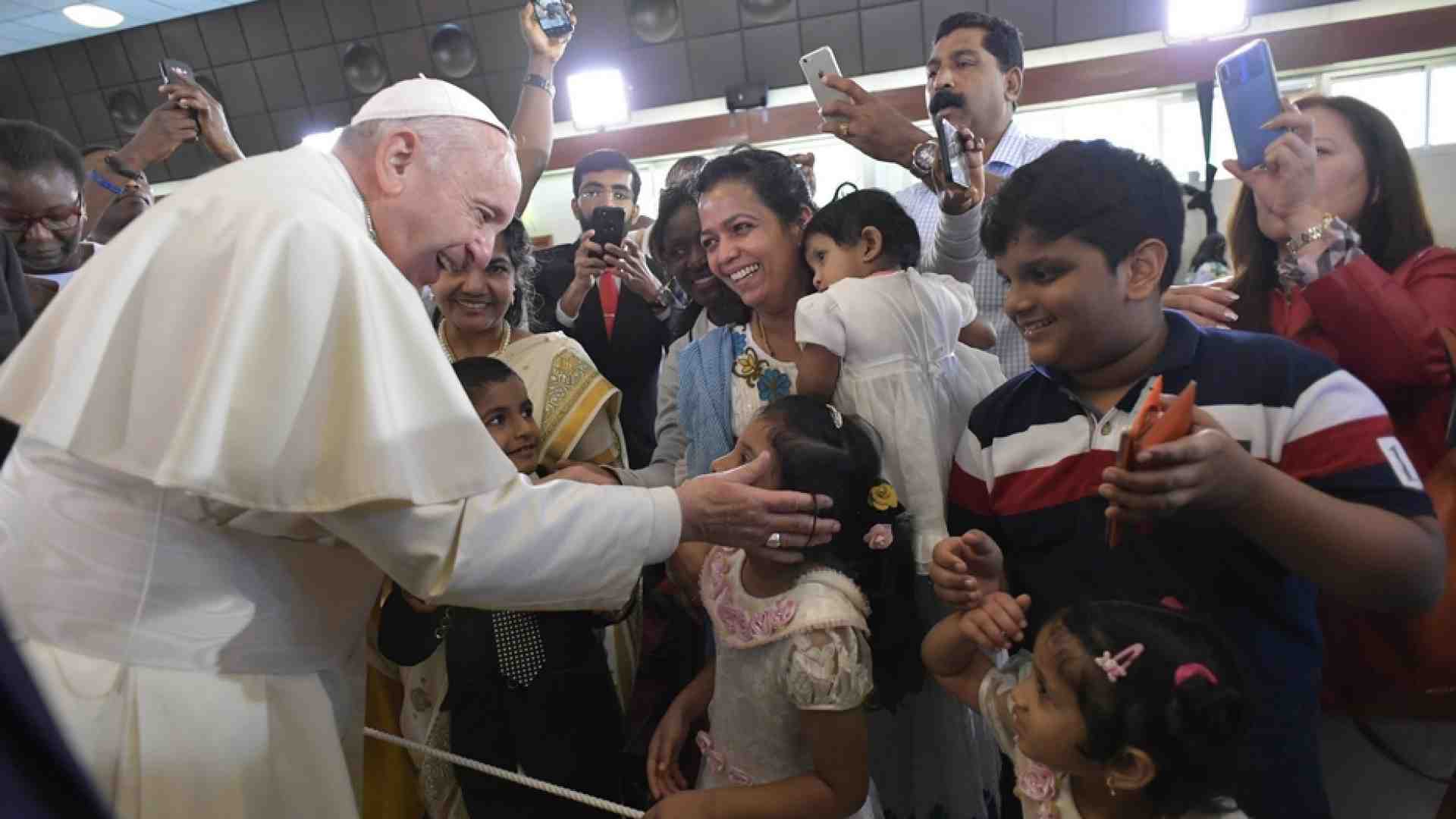 Immagine di Peña Parra inaugura la nunziatura apostolica ad Abu Dhabi