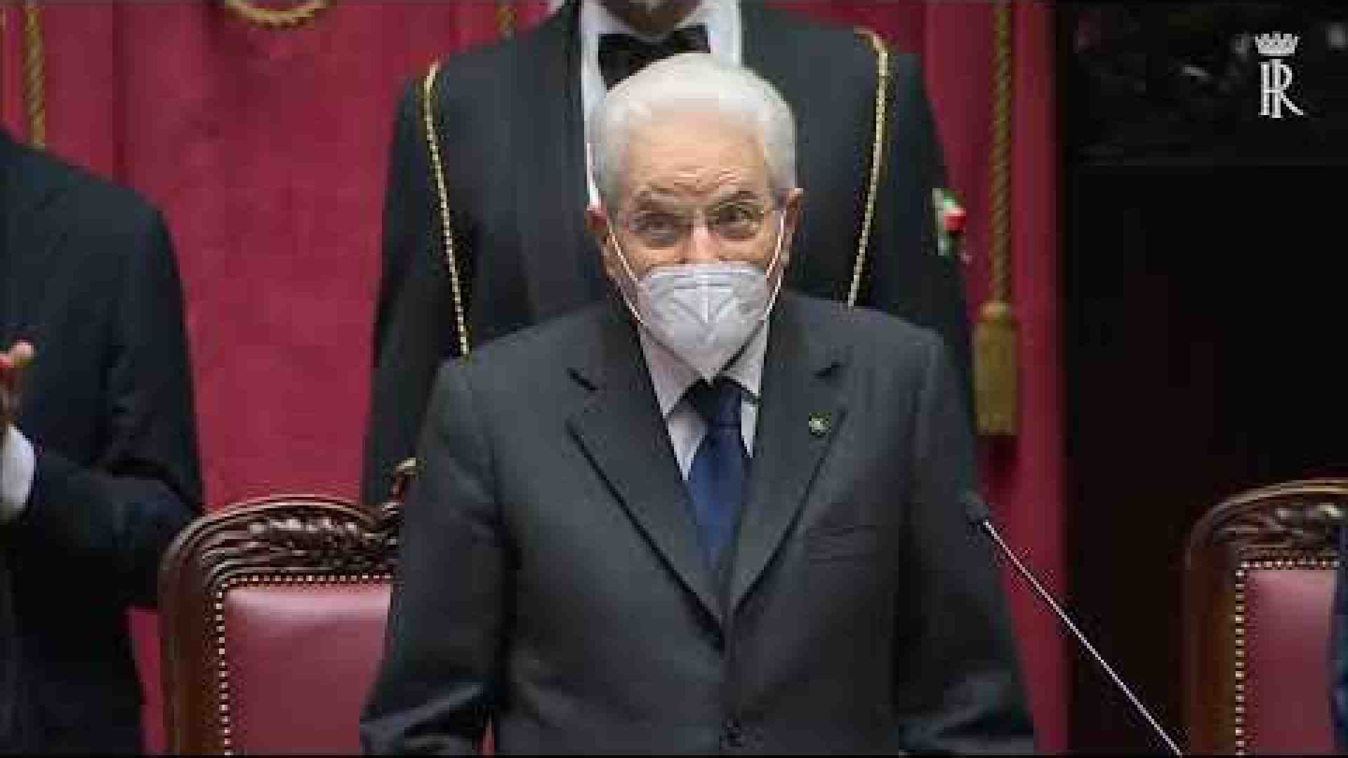 Immagine di Mattarella, 12 sfide per la dignità e la democrazia. "Giustizia cambi"