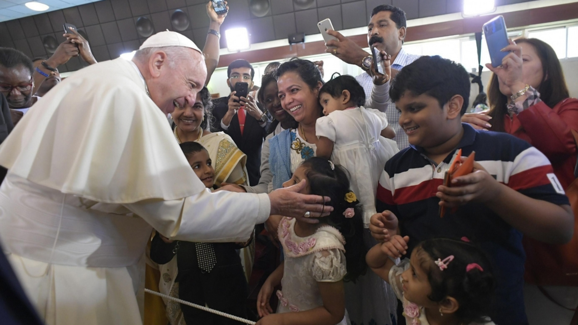 Immagine di Peña Parra inaugura la nunziatura apostolica ad Abu Dhabi