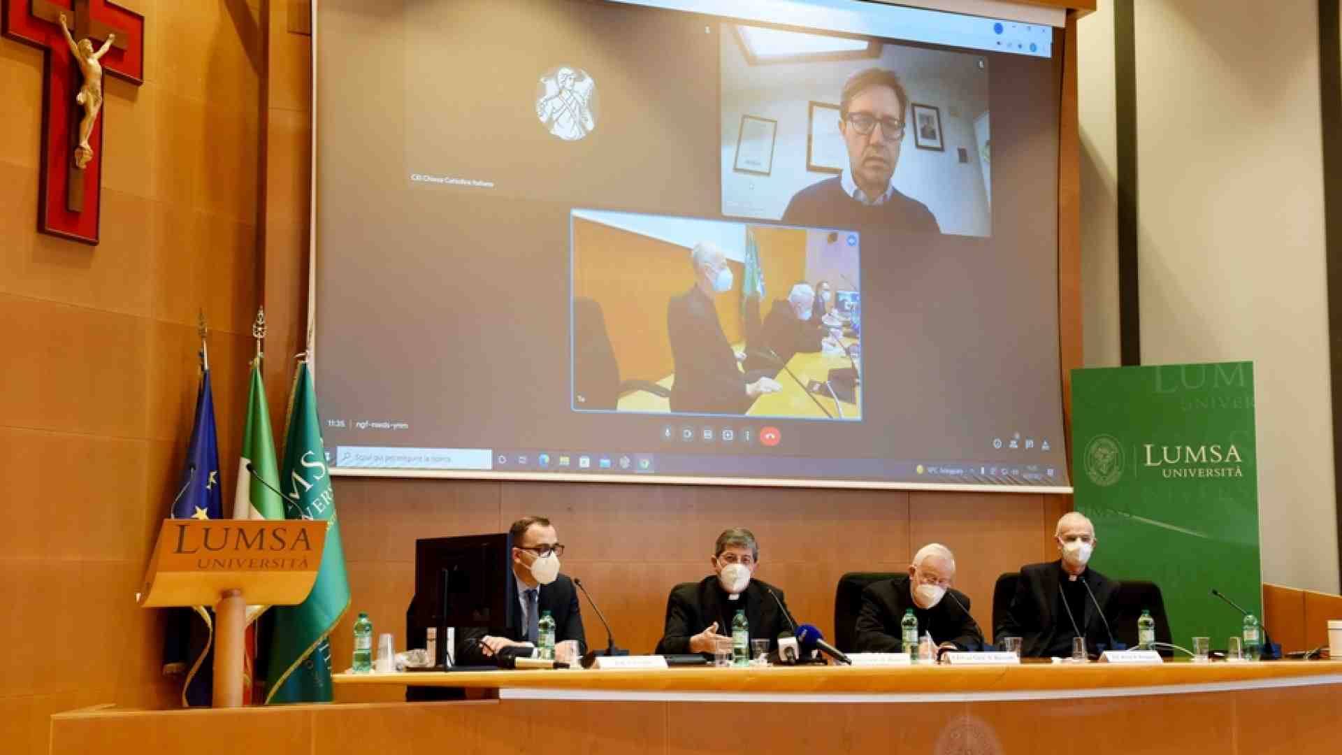 Immagine di Mattarella e Draghi all'Incontro del Mediterraneo a Firenze