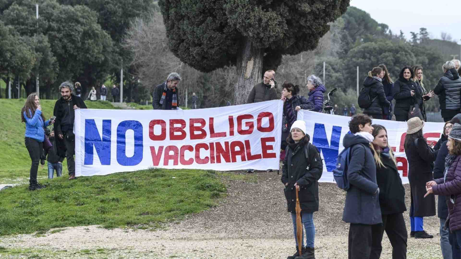Immagine di Se l'autodeterminazione no-vax rende il consenso non informato