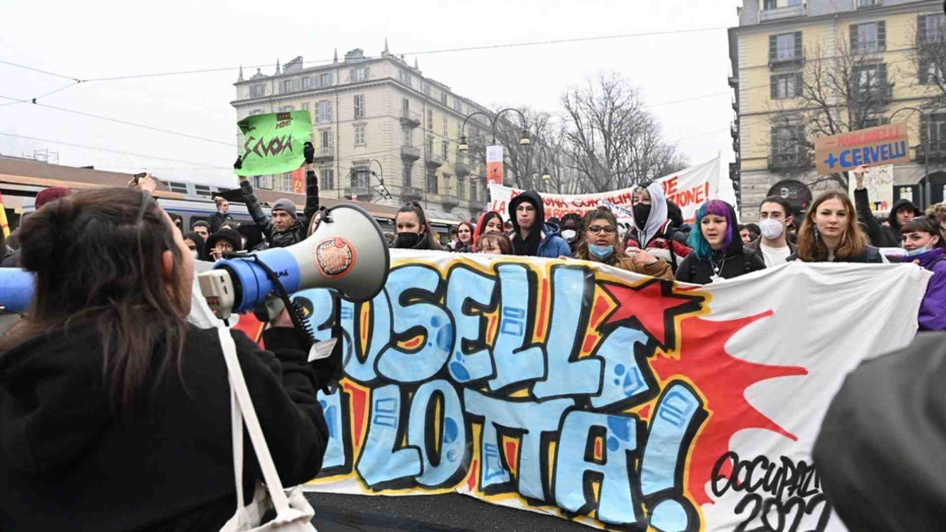 Immagine di Oggi manifestazioni e cortei in 40 città