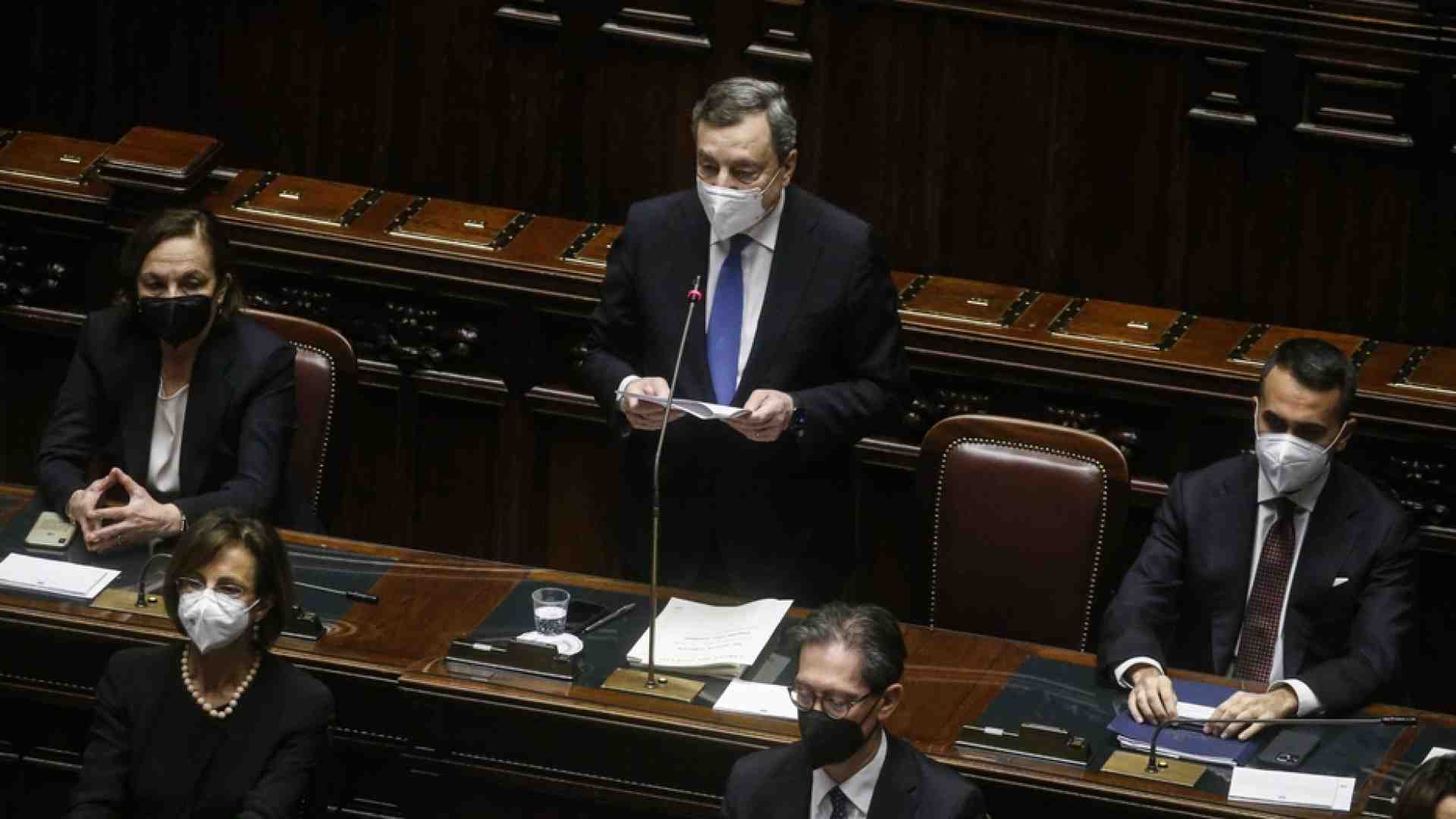 Immagine di Draghi: Parlamento sia unito, 3.400 uomini alla Nato. Energia, piano anticrisi