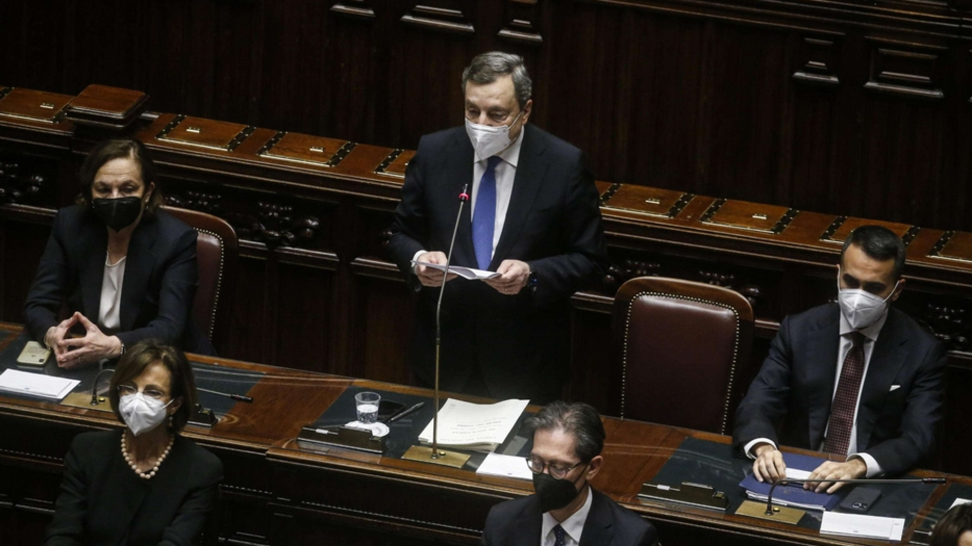 Immagine di Draghi: Parlamento sia unito, 3.400 uomini alla Nato. Energia, piano anticrisi