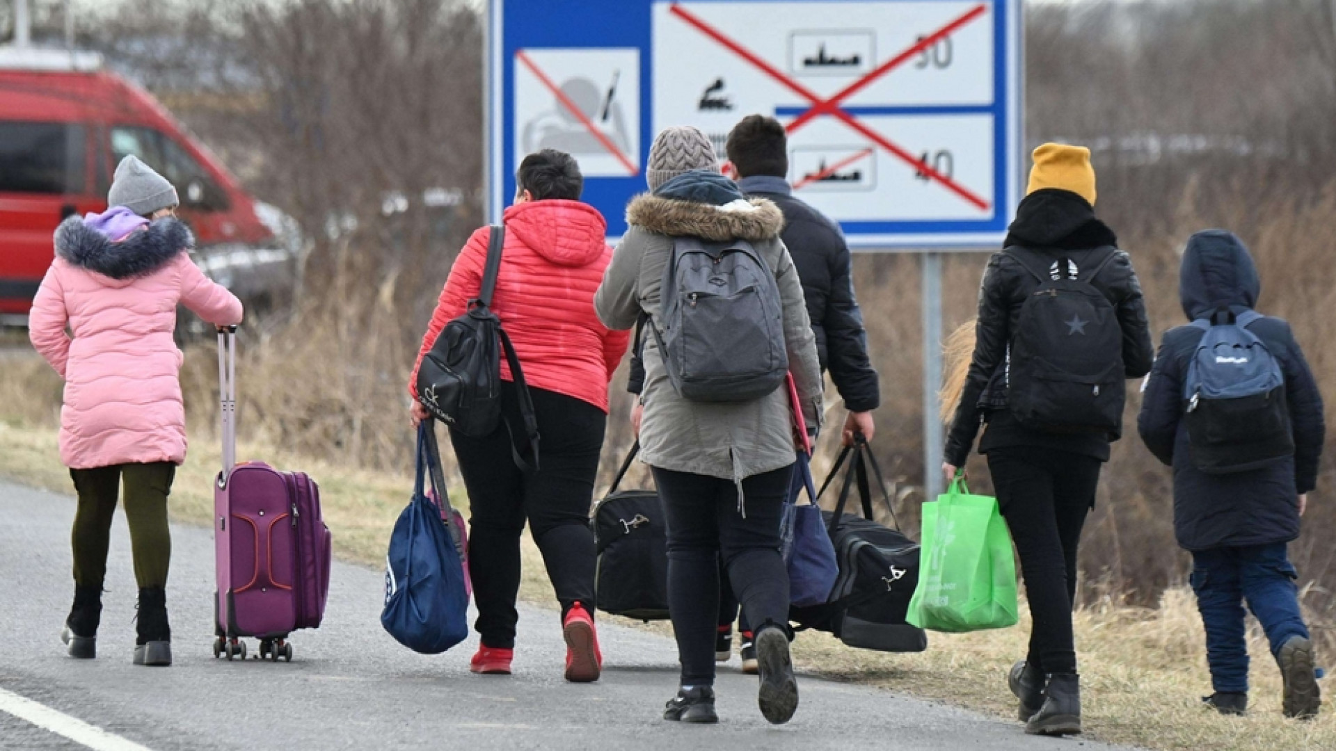 Immagine di Profughi in fuga dalla guerra, così Milano si prepara ad accoglierli