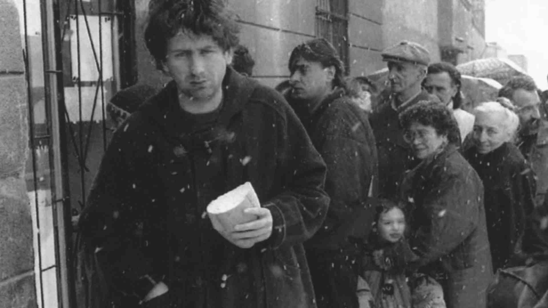 Immagine di Kiev come Sarajevo, si muore per il pane. I versi del poeta Sarajlić