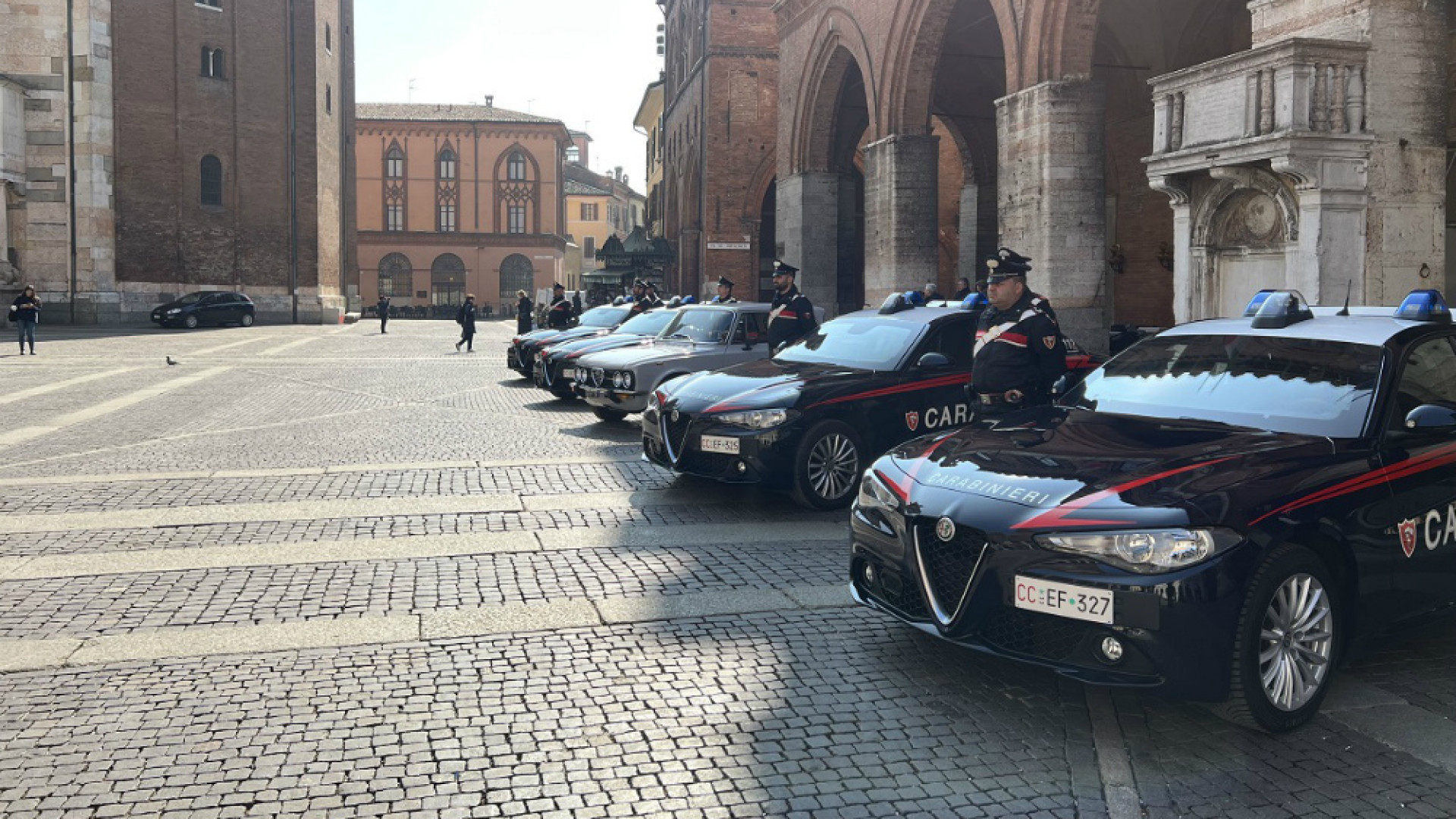 Immagine di Nella “scuderia” dei Carabinieri di Cremona e Crema entrano le nuove Alfa Romeo “Giulia Radiomobile”