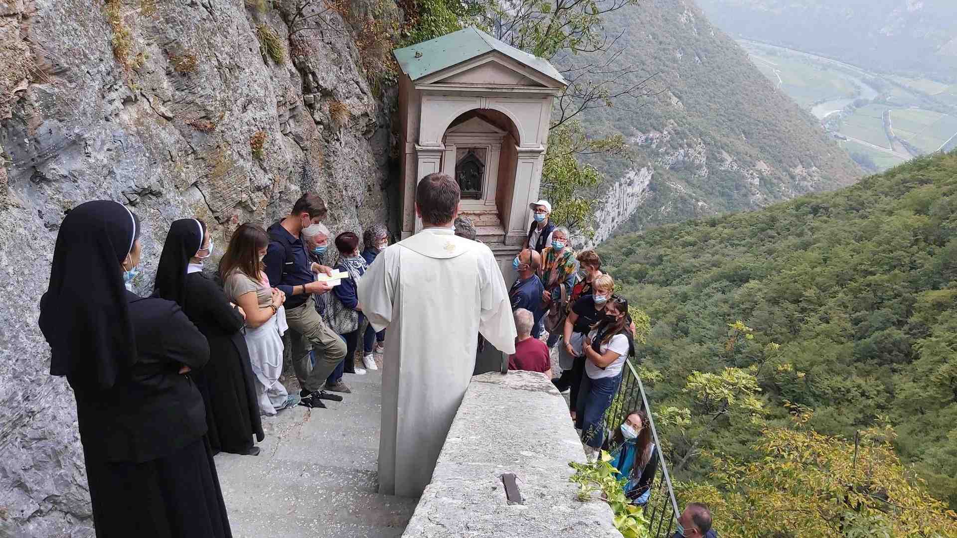 Immagine di La mia corona. Avete foto, cartoline e ricordi?