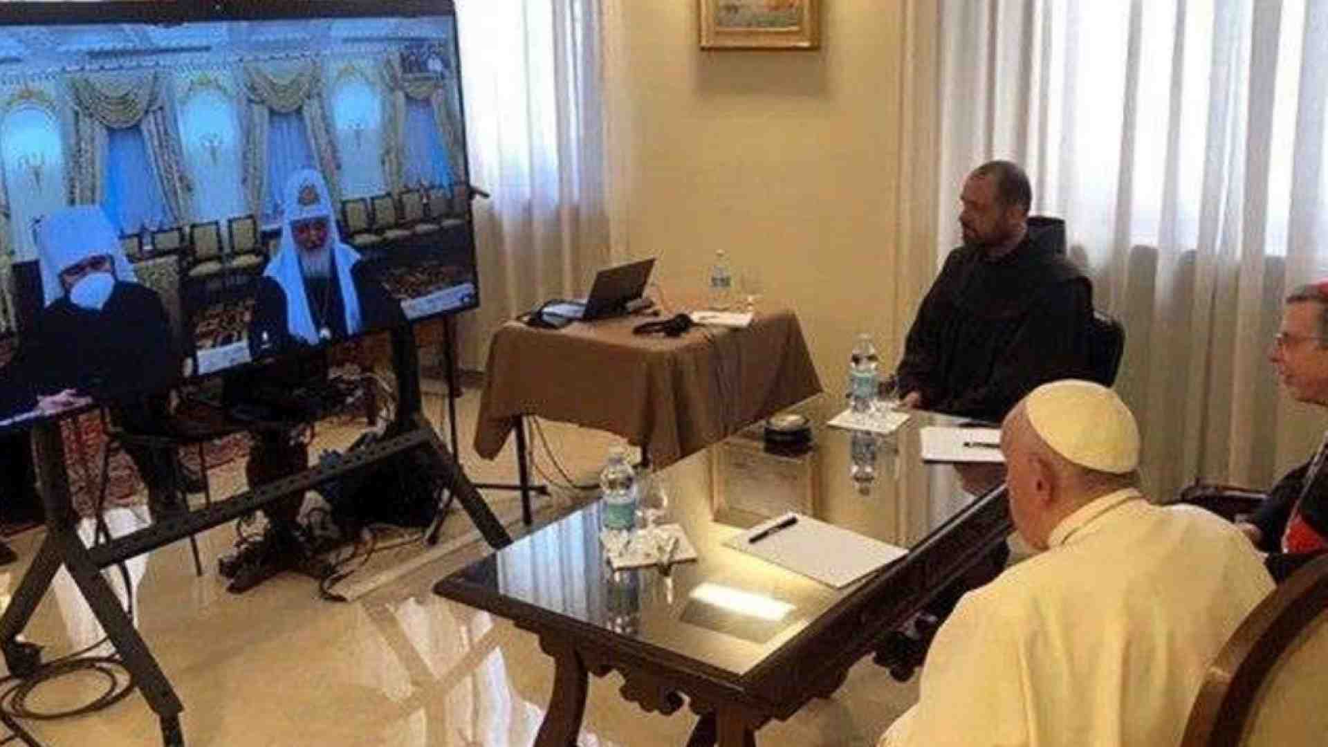Immagine di Colloquio online del Papa col patriarca Kirill: la guerra è sempre ingiusta
