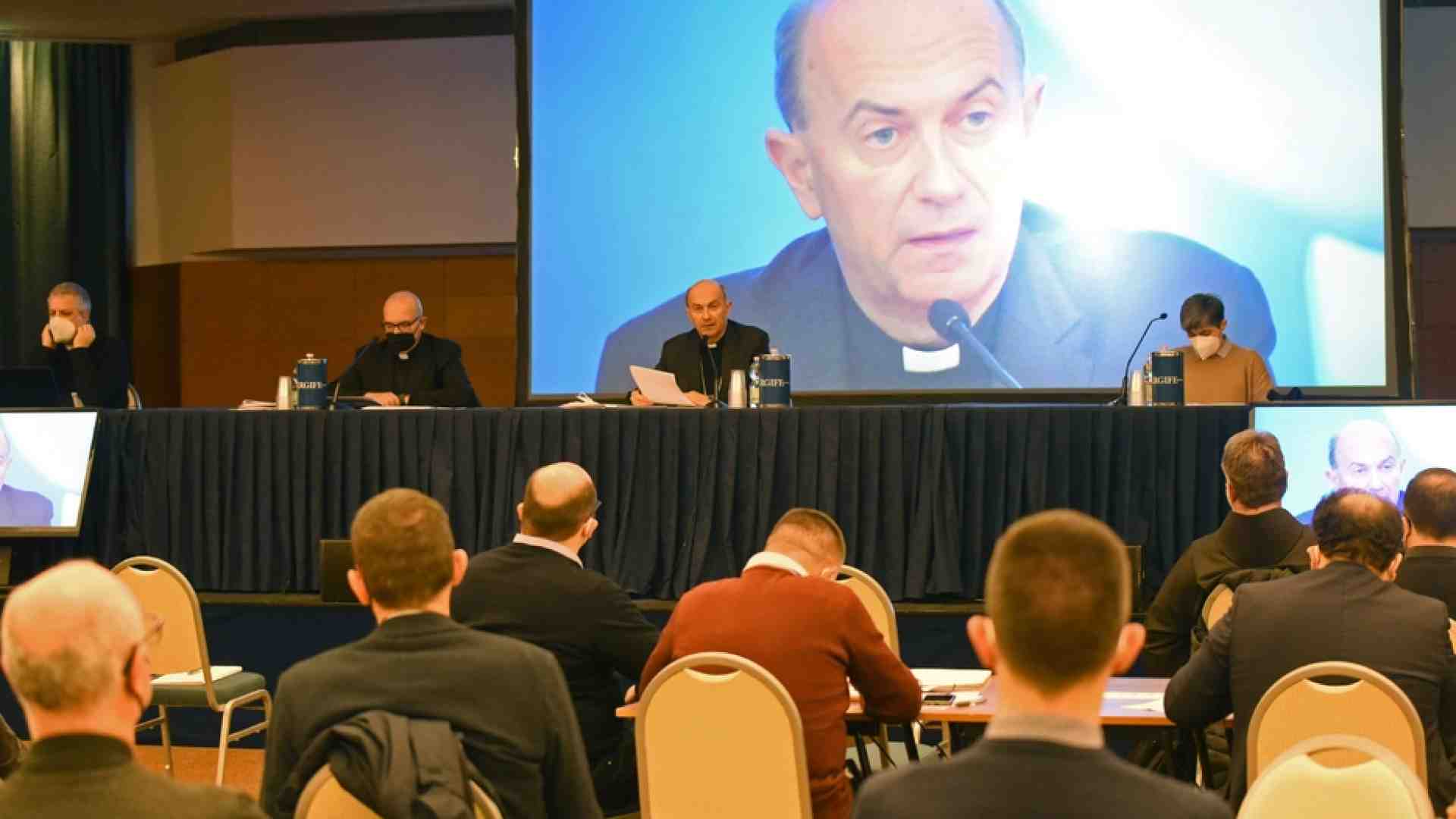 Immagine di «Ascolto e apertura allo Spirito». Il cammino sinodale nelle diocesi
