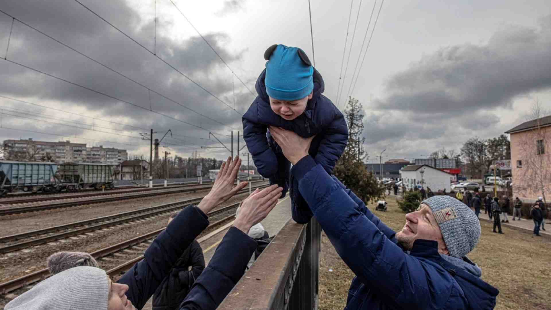 Immagine di Putin: per il gas pagate in rubli. «Bombe al fosforo su Irpin»