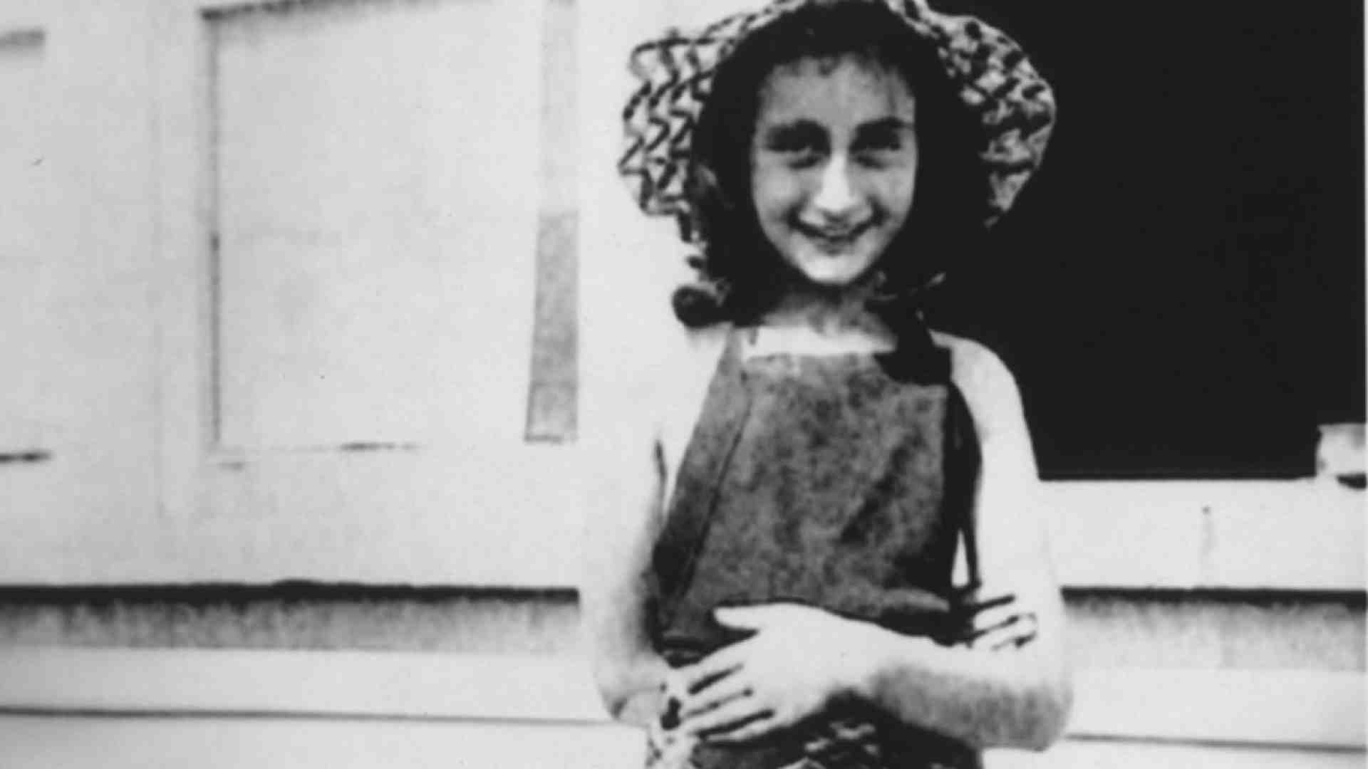 Immagine di Anne Frank, ritirato il libro sul "delatore"