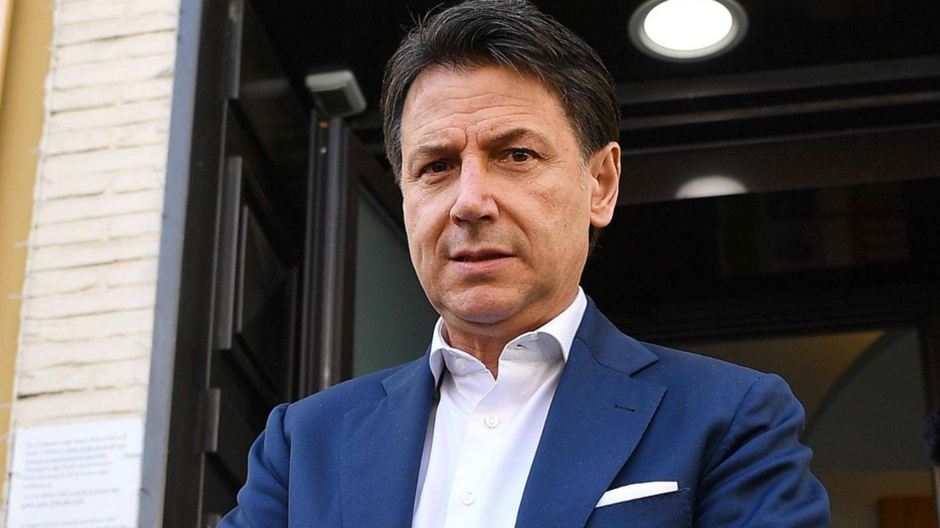 Immagine di Conte: no fermo alle armi e fondi a famiglie. Draghi rimoduli impegno Nato