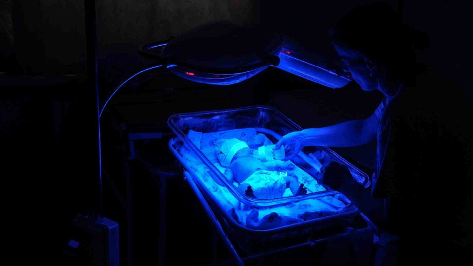 Immagine di "Troppa paura e stress": aumentano i parti prematuri