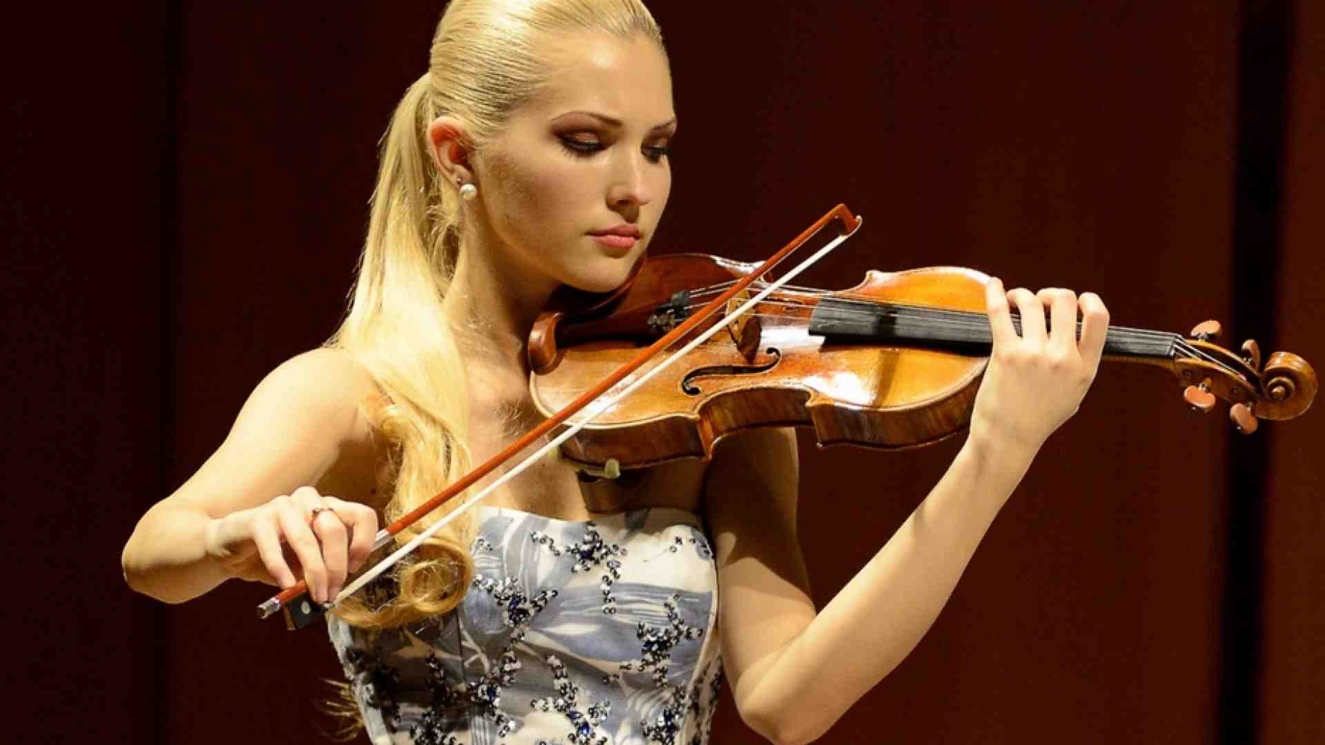 Immagine di Anastasiya Petryshak: «Il mio violino per la pace»