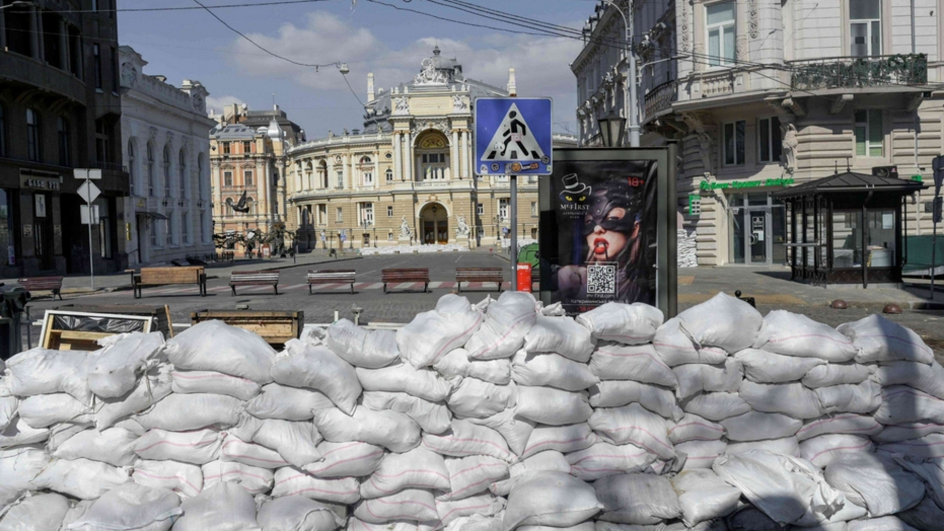 Immagine di Il vescovo: «Odessa è pronta agli attacchi. La nostra arma? La preghiera»