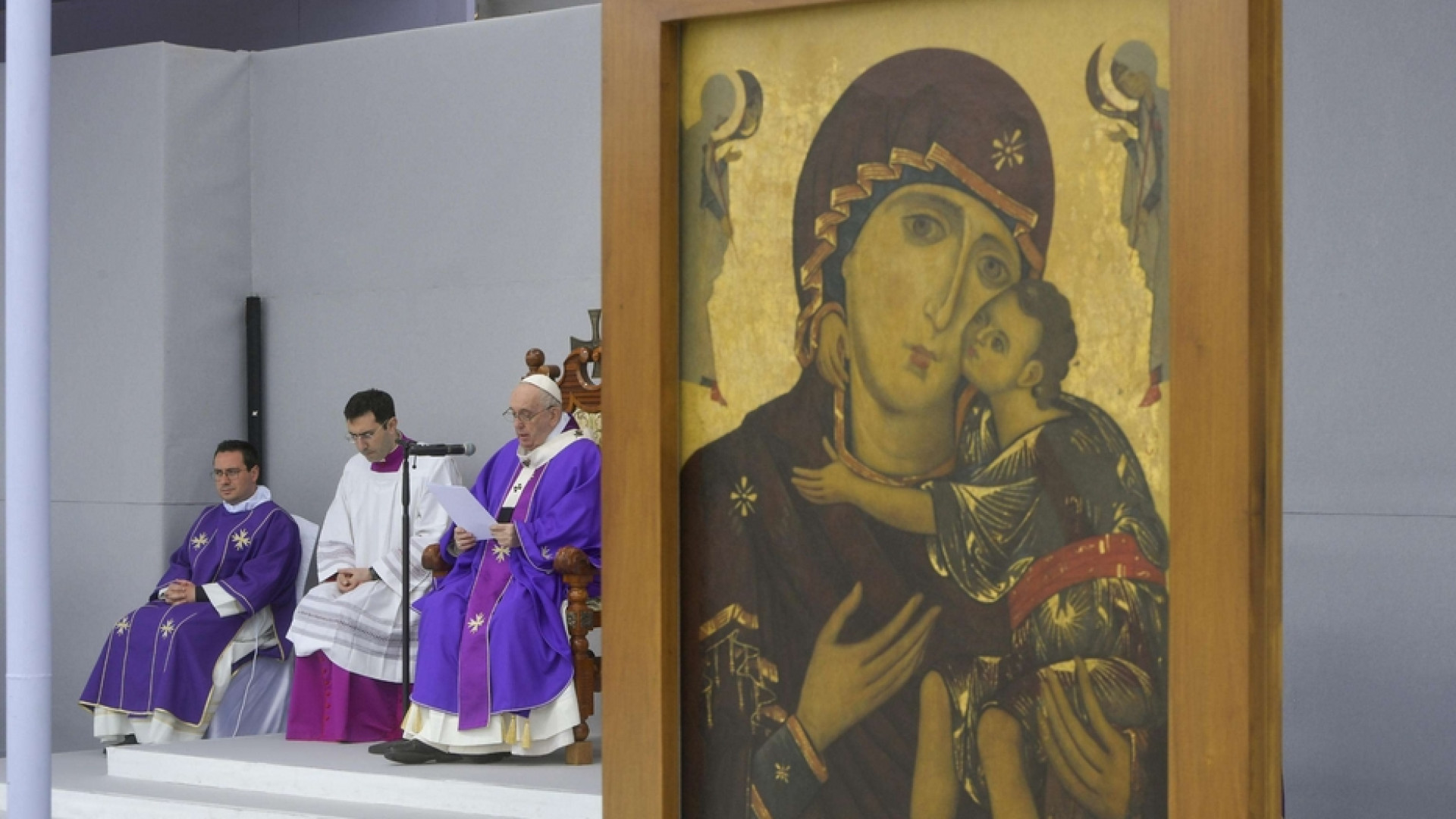 Immagine di Il Papa a Malta lo ripete: la guerra in Ucraina è sacrilega