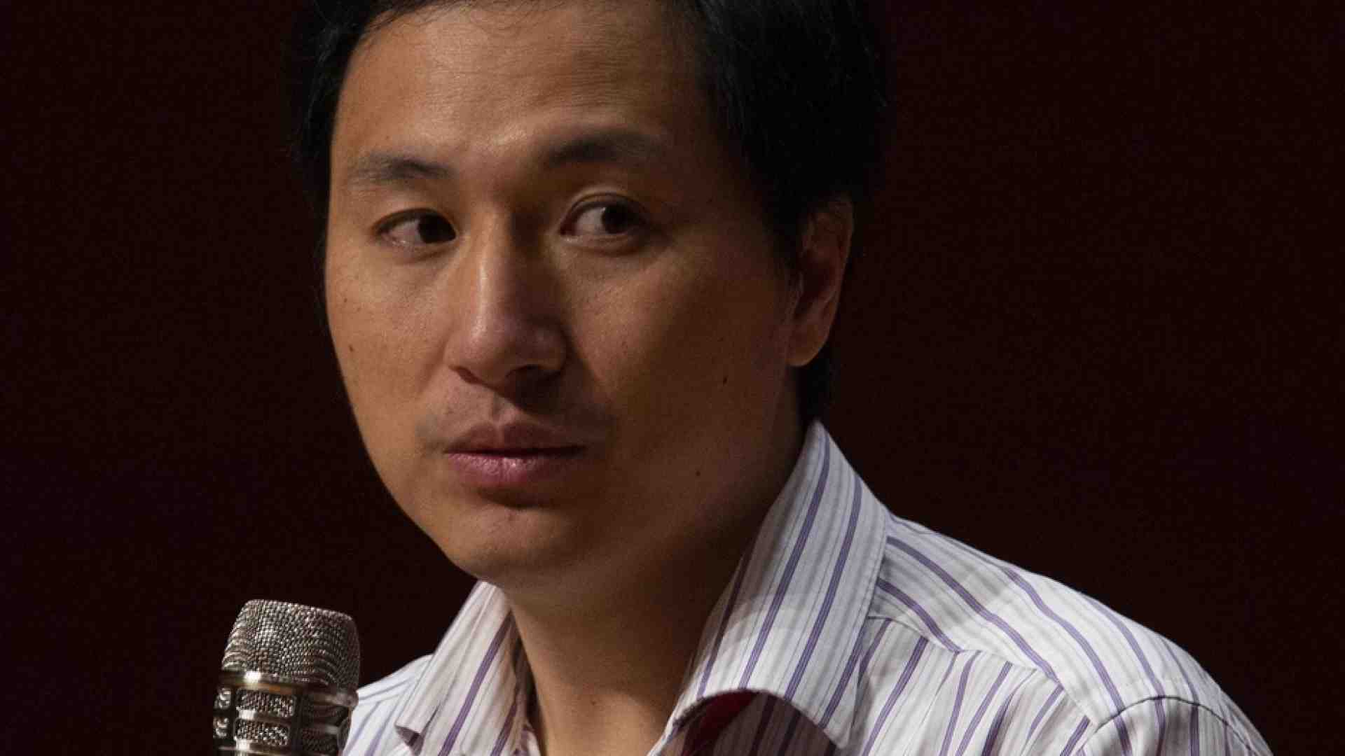 Immagine di La Cina libera il «padre» delle gemelline manipolate geneticamente
